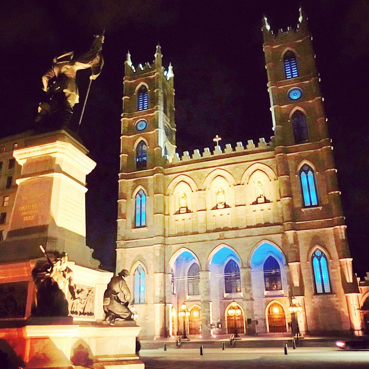 CASIO EX-ZR1600 sample photo. Notre-dame basilica in montreal photography