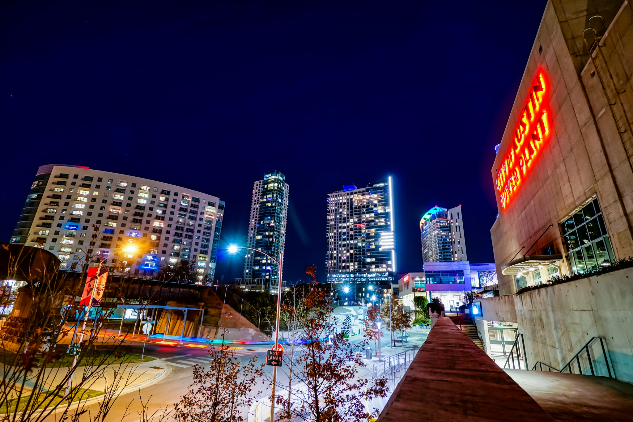 Sony a6500 + Sony E 10-18mm F4 OSS sample photo. Austin nights photography