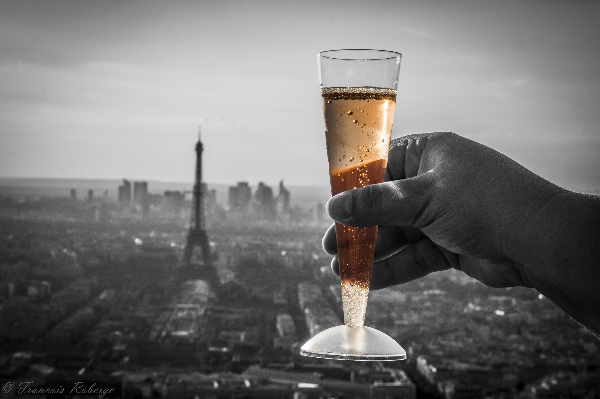 Sigma AF 10-20mm F4-5.6 EX DC sample photo. Cheers to paris photography