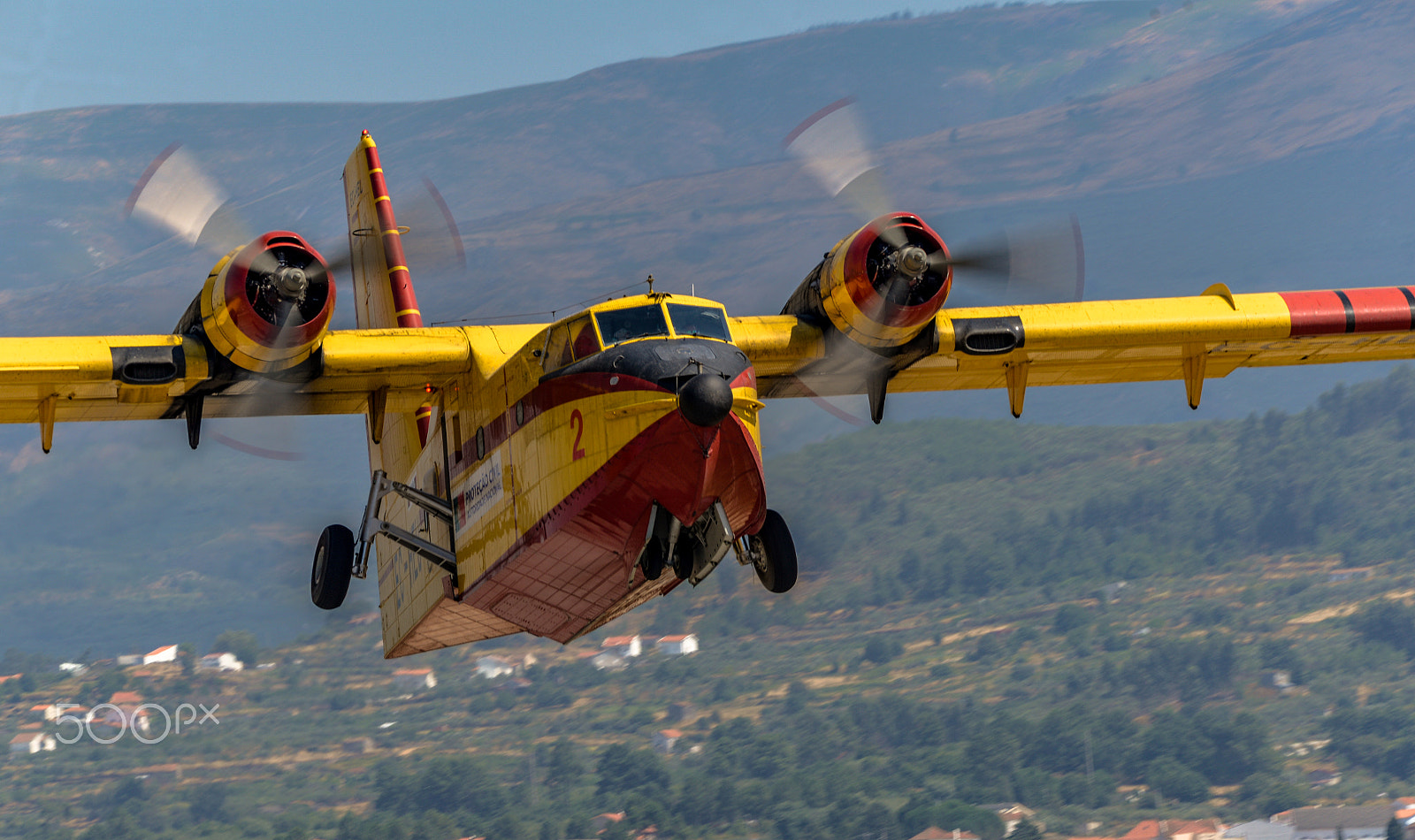 Sigma 150-600mm F5-6.3 DG OS HSM | C sample photo. Canadair cl-215 scooper photography