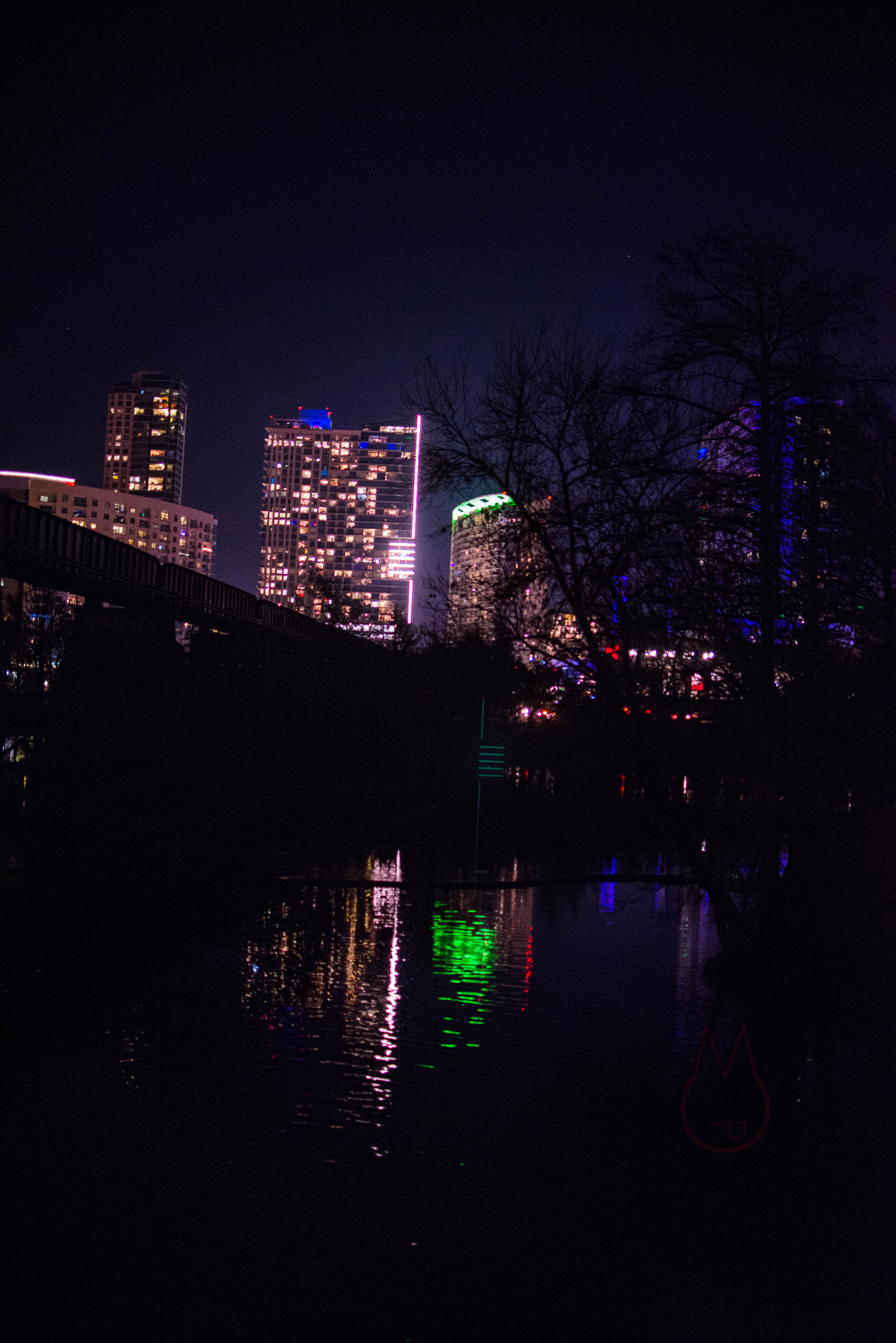 Nikon D610 + Nikon AF-S DX Nikkor 35mm F1.8G sample photo. Last night photography