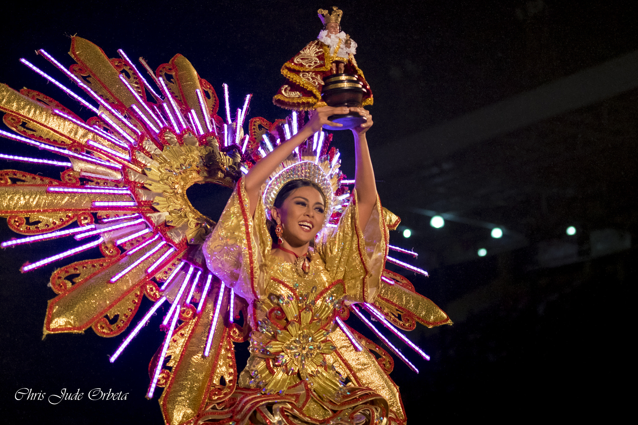 Fujifilm X-T10 + Fujifilm XF 60mm F2.4 R Macro sample photo. Festival queen photography