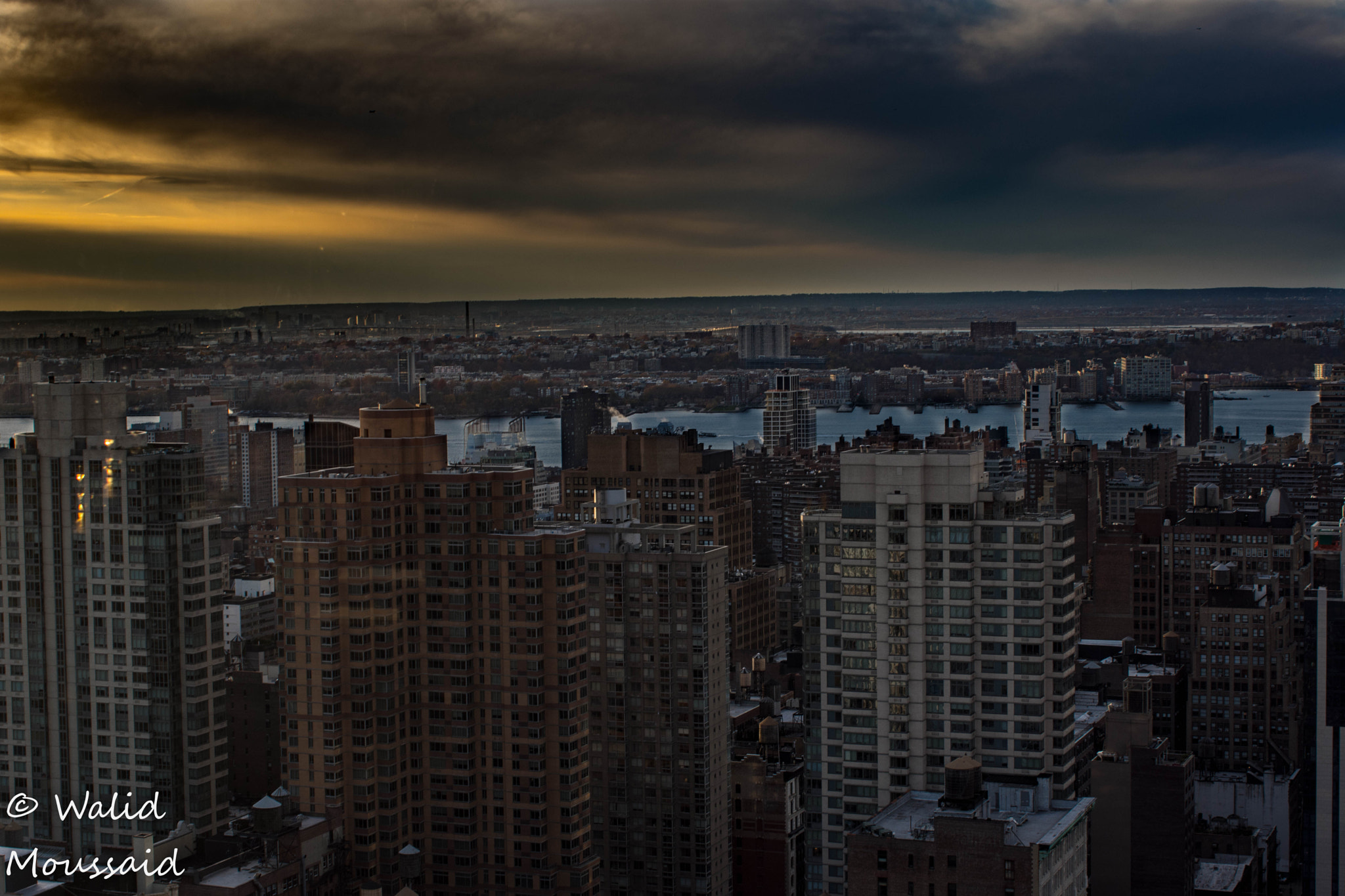 AF Zoom-Nikkor 28-85mm f/3.5-4.5 sample photo. City mourning. photography