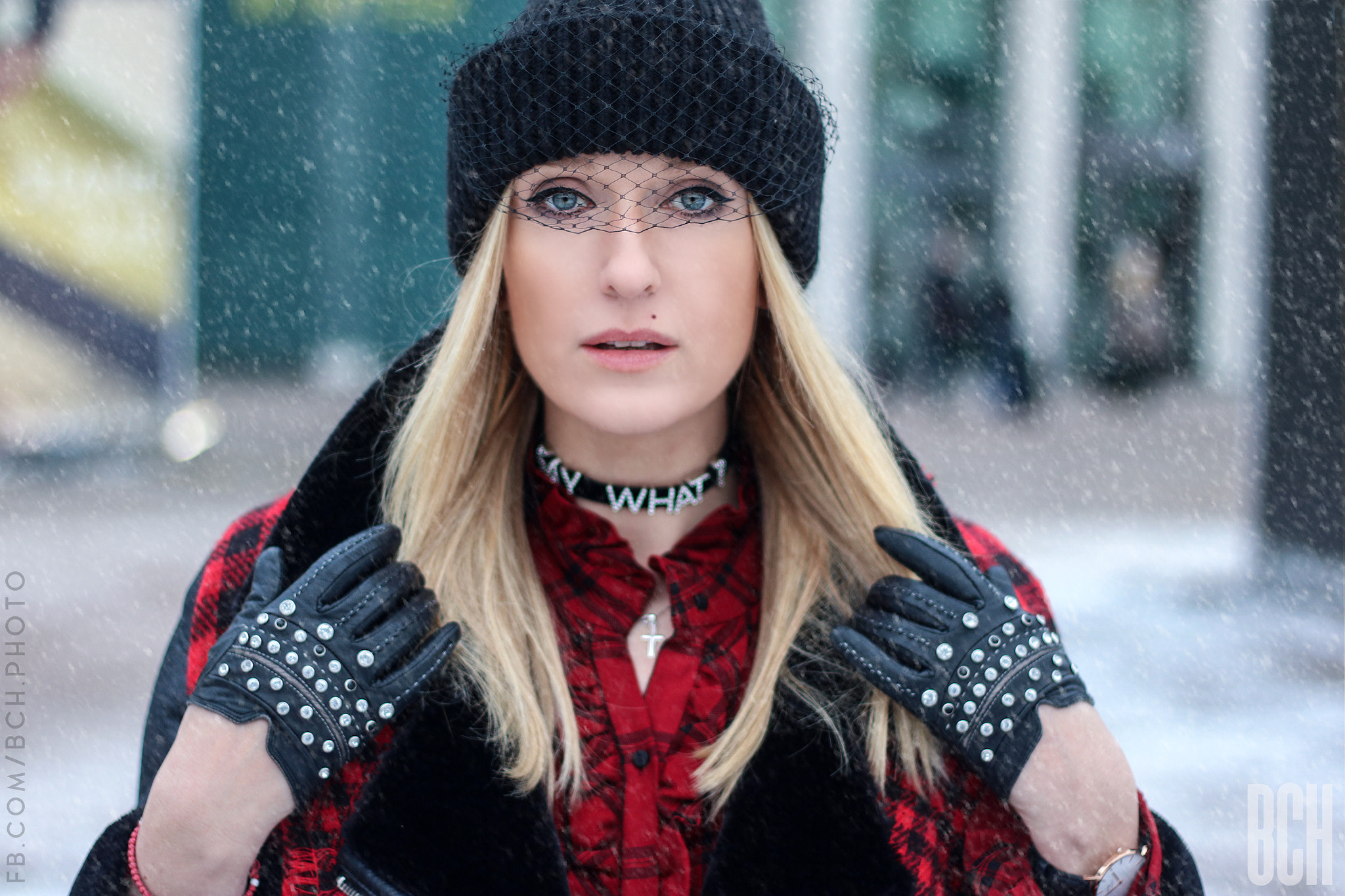 Canon EOS 760D (EOS Rebel T6s / EOS 8000D) + Canon EF 50mm F1.8 II sample photo. Snow queen rock star photography