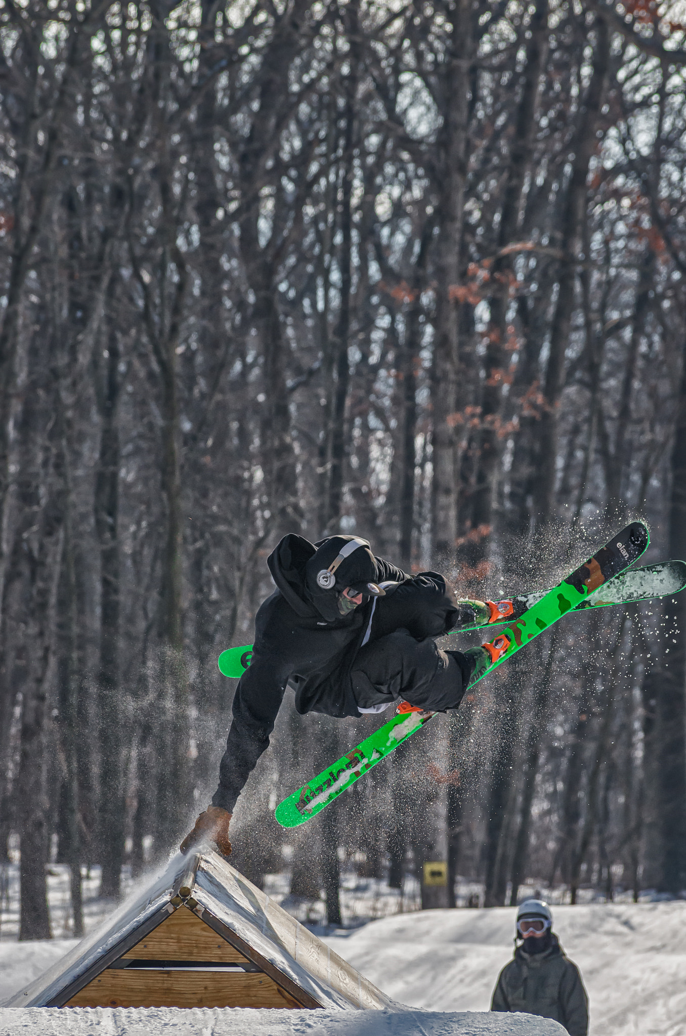 Pentax K-5 IIs + Pentax smc DA* 60-250mm F4.0 ED (IF) SDM sample photo. Alex stoick handplant photography