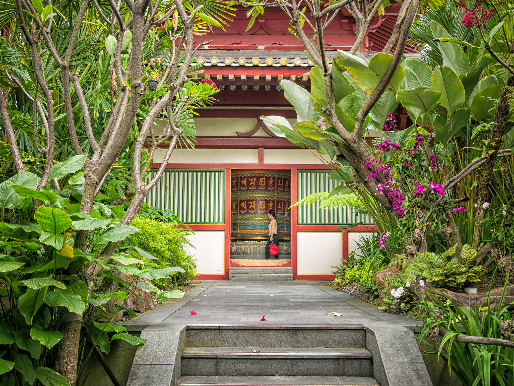 Panasonic Lumix DMC-G7 sample photo. Buddha tooth relic temple, singapore photography