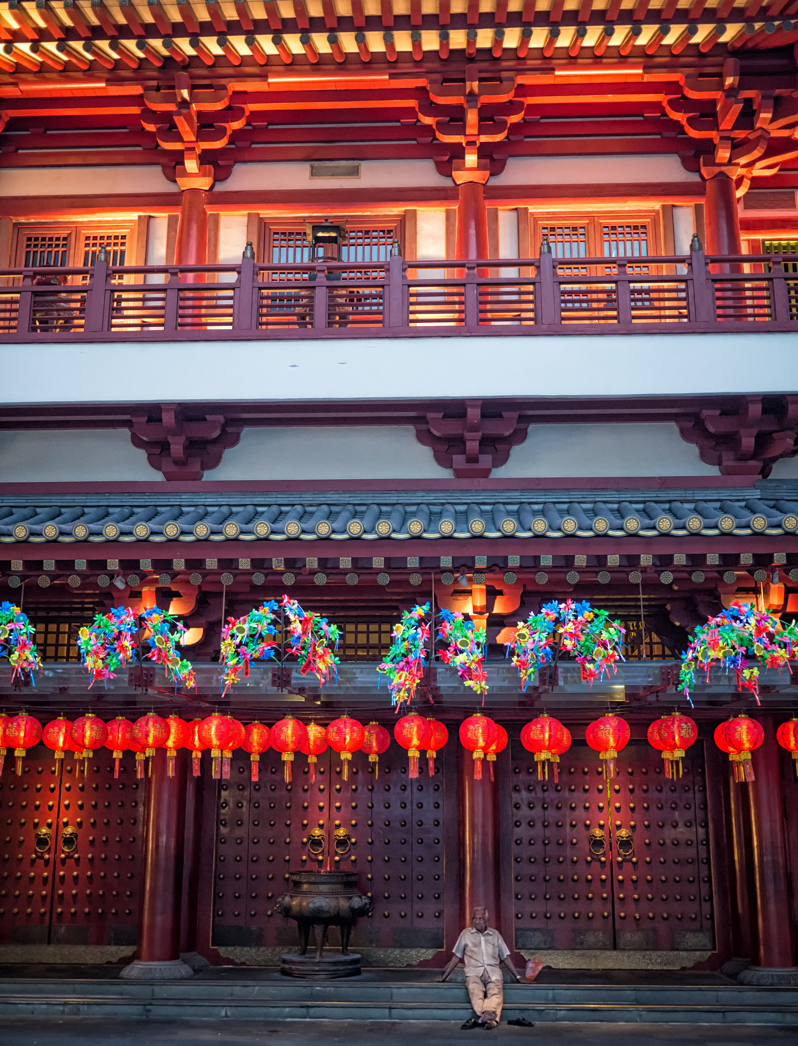 Panasonic Lumix DMC-G7 + Panasonic Lumix G 20mm F1.7 ASPH sample photo. Buddha tooth relic temple photography