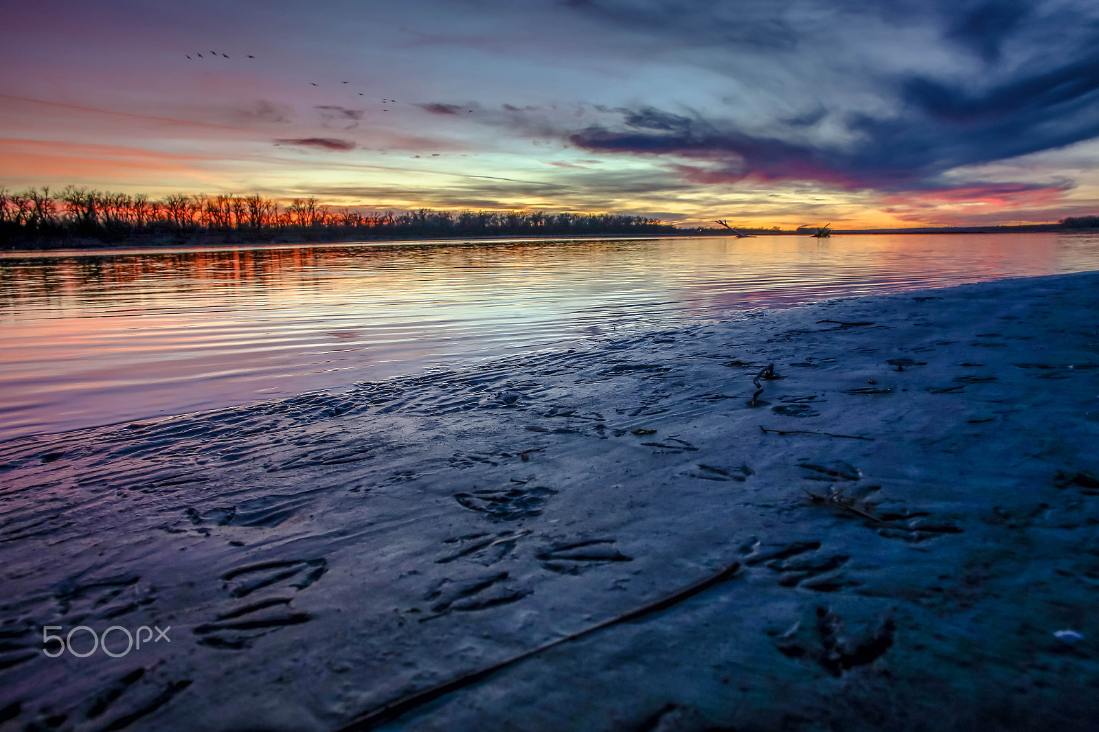 Canon EOS 6D + Canon EF 24mm F2.8 sample photo. Makin tracks photography