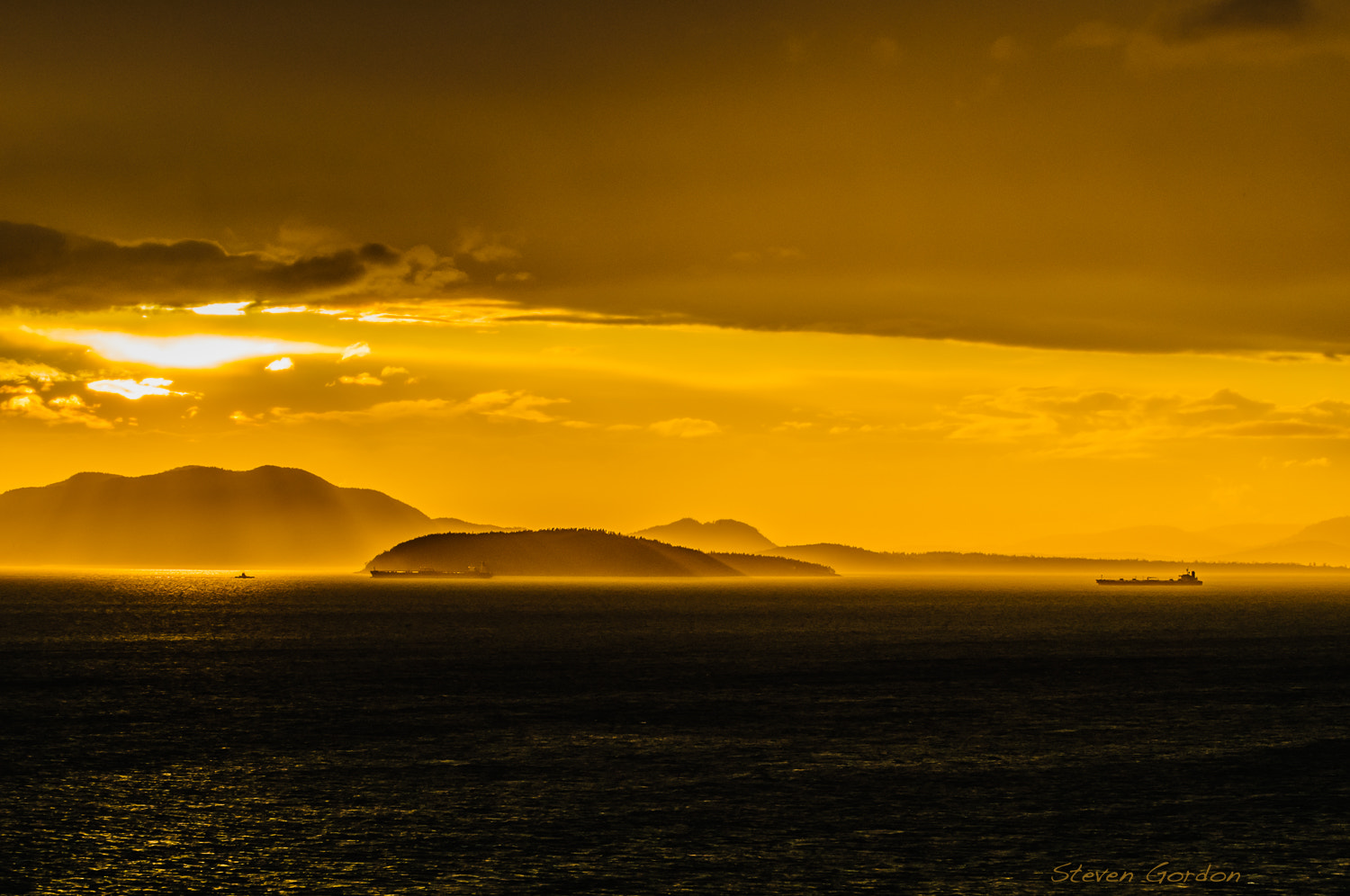 Nikon D300 sample photo. Samish bay sun rays photography