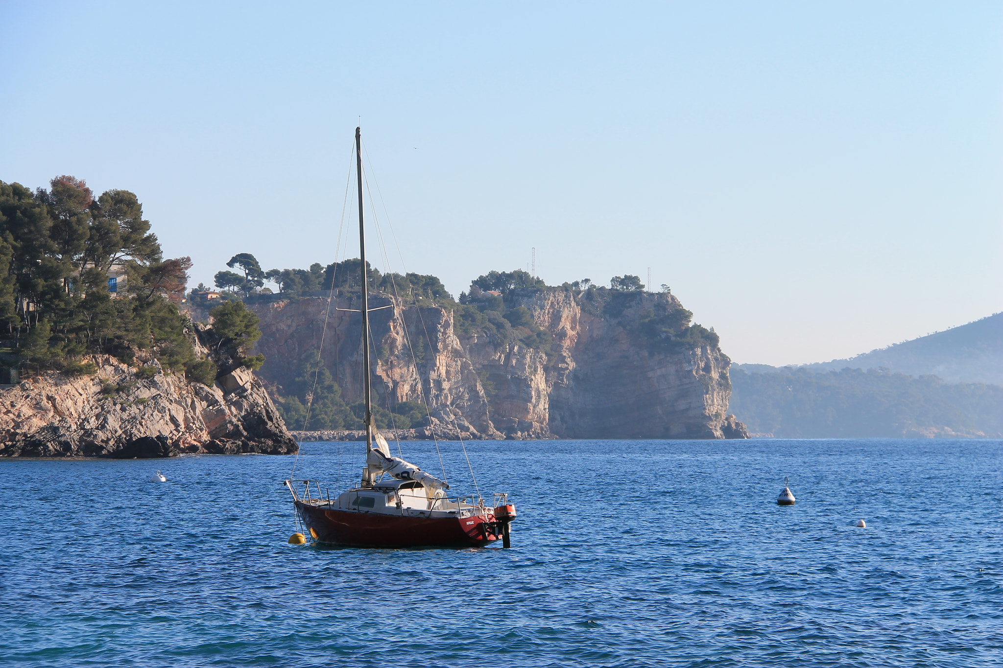 Canon EF-S 18-200mm F3.5-5.6 IS sample photo. Cap brun boat photography