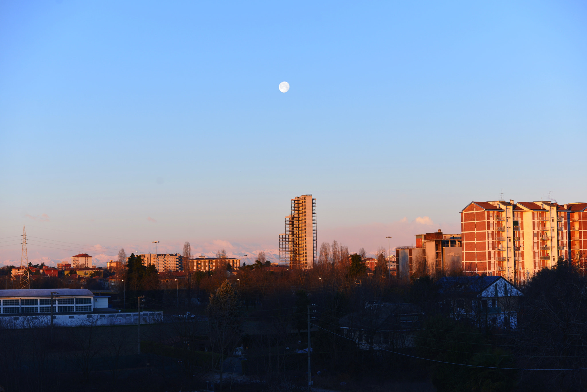 Sigma 70-200mm F2.8 EX DG OS HSM sample photo. The moon photography