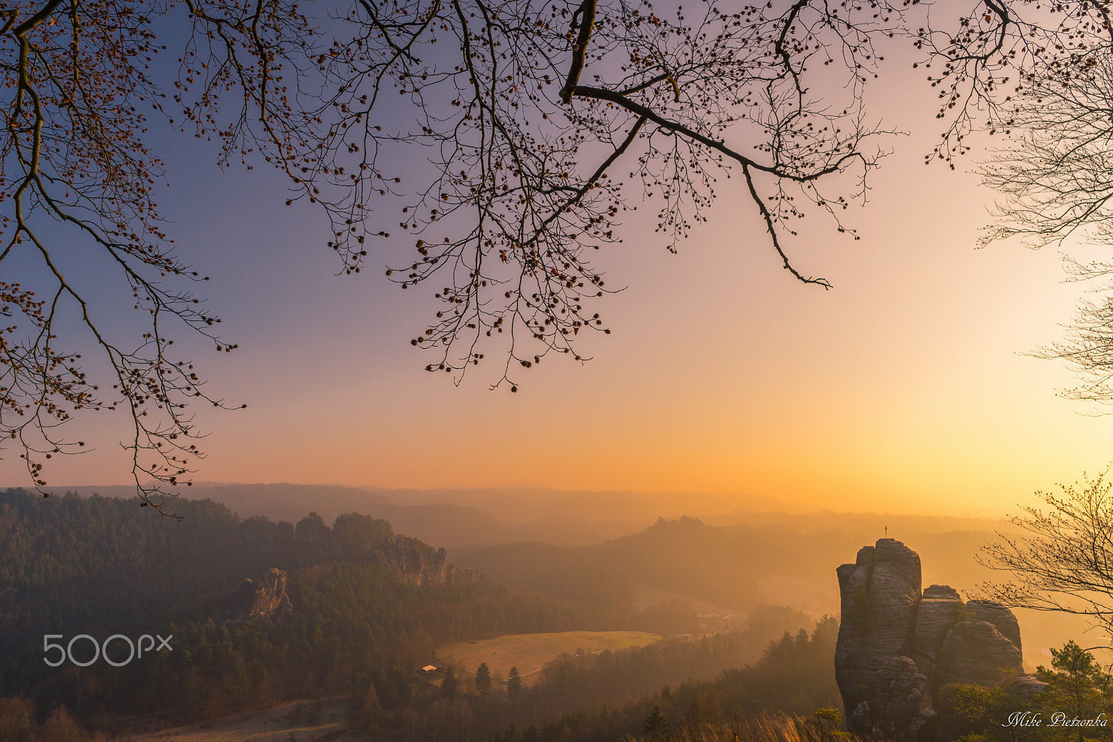Sony a7 II + ZEISS Batis 25mm F2 sample photo. Sonnenaufgang photography