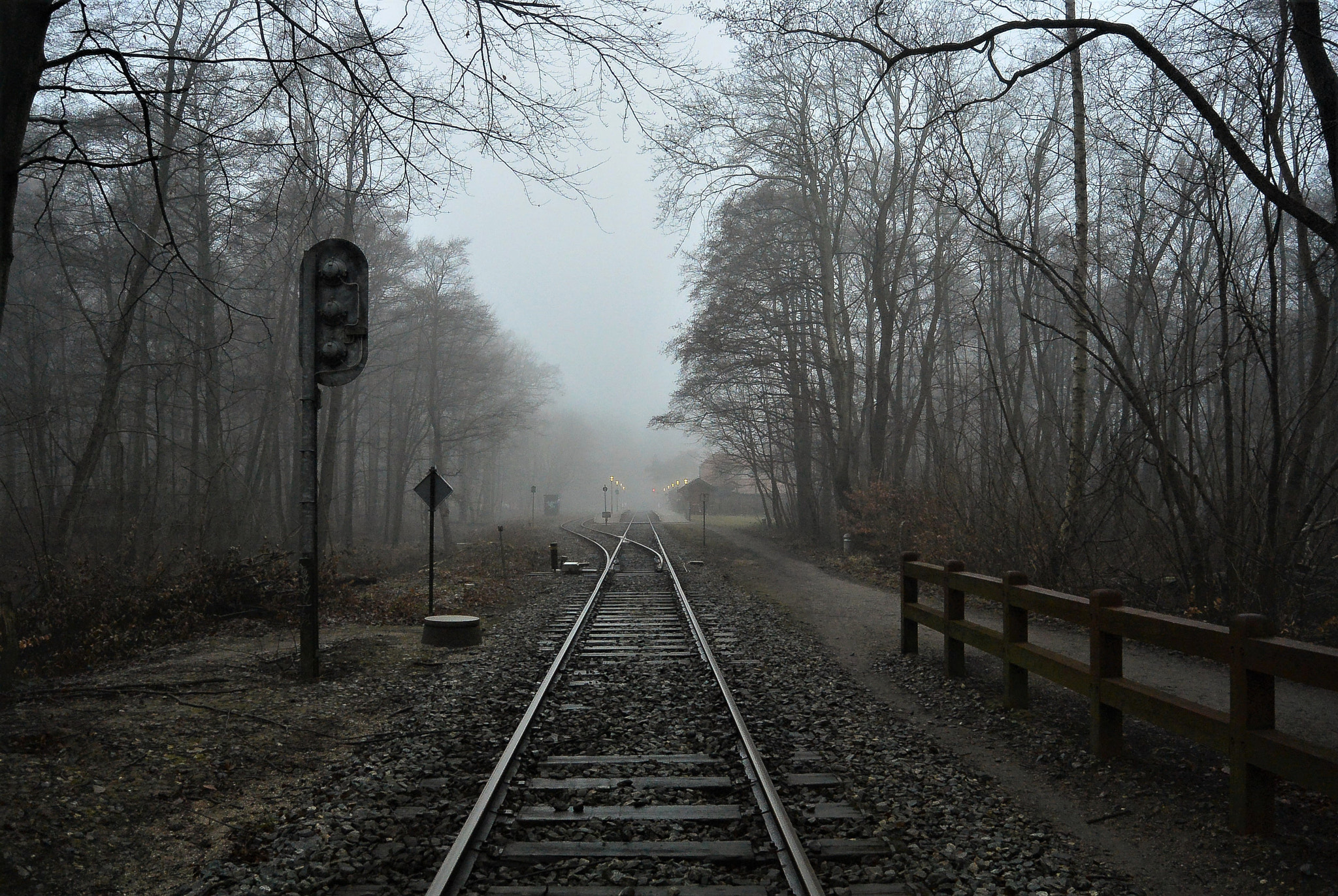 Nikon 1 Nikkor 11-27.5mm F3.5-5.6 sample photo. Endless... photography