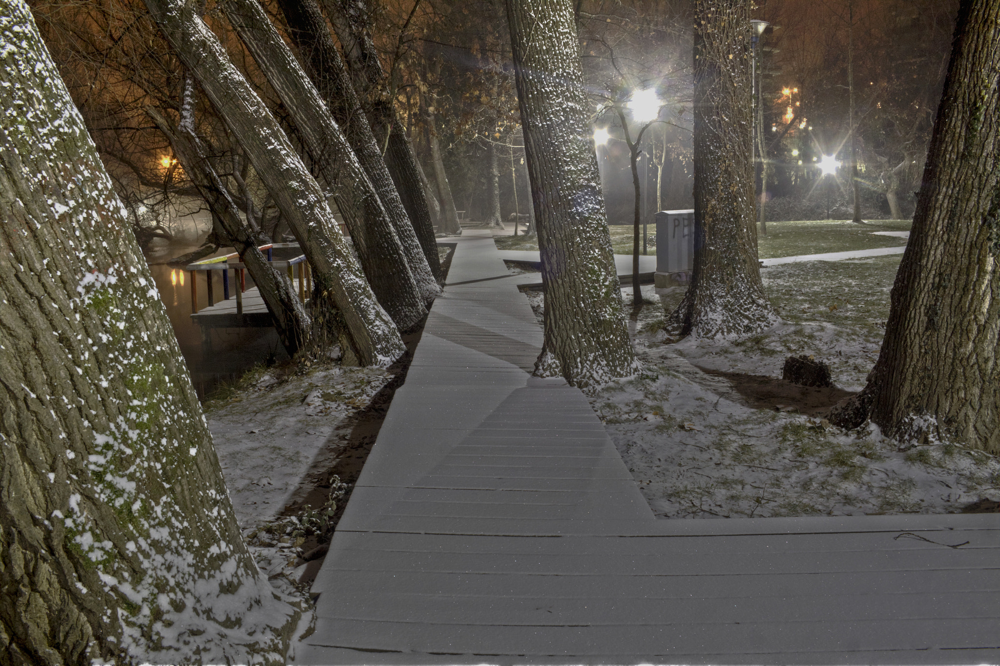 Canon EF-S 18-55mm F3.5-5.6 II sample photo. St. barbara park photography