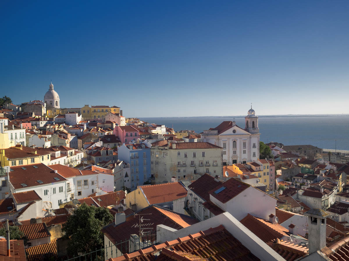 Olympus OM-D E-M1 + Olympus M.Zuiko Digital 17mm F1.8 sample photo. Lisbon photography