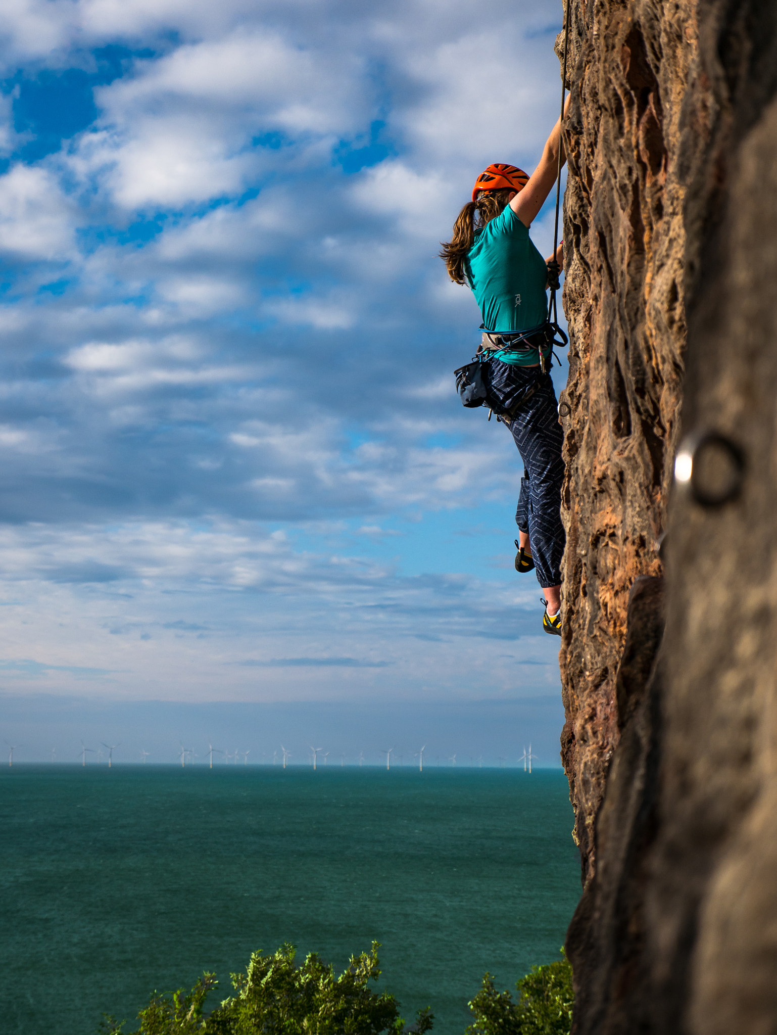 Panasonic Lumix DMC-GX7 sample photo. Sunny climbing photography