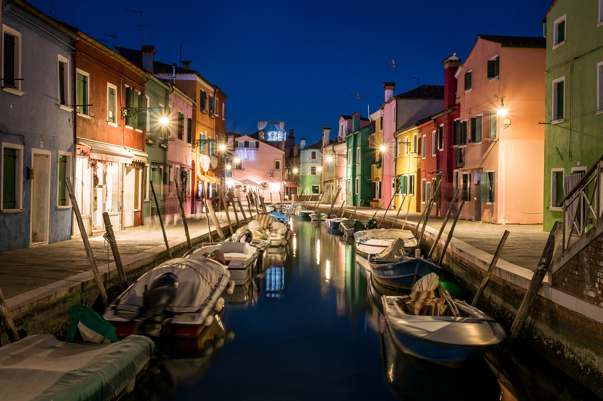 Panasonic Lumix DMC-GX7 sample photo. Burano by twilight photography
