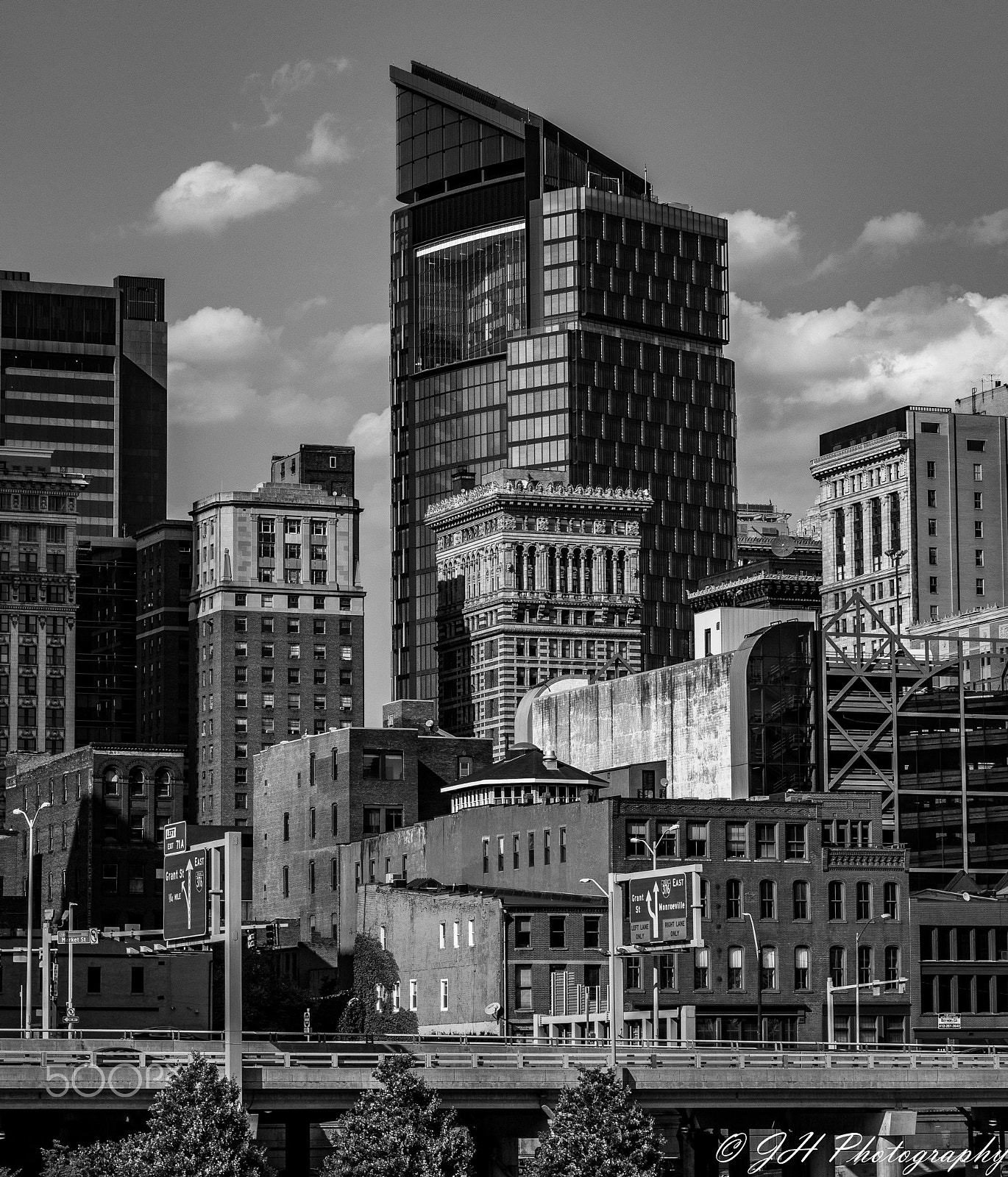 Canon EF-S 18-135mm F3.5-5.6 IS sample photo. City of pittsburgh photography