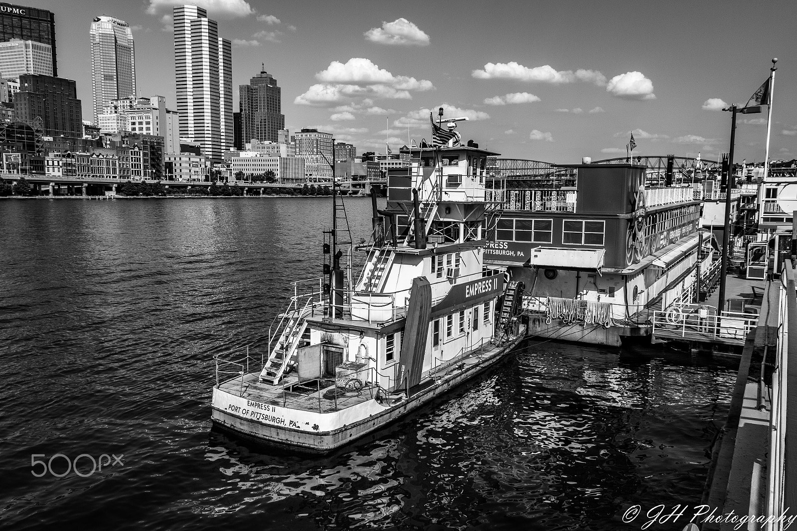Canon EF-S 18-135mm F3.5-5.6 IS sample photo. City of pittsburgh photography