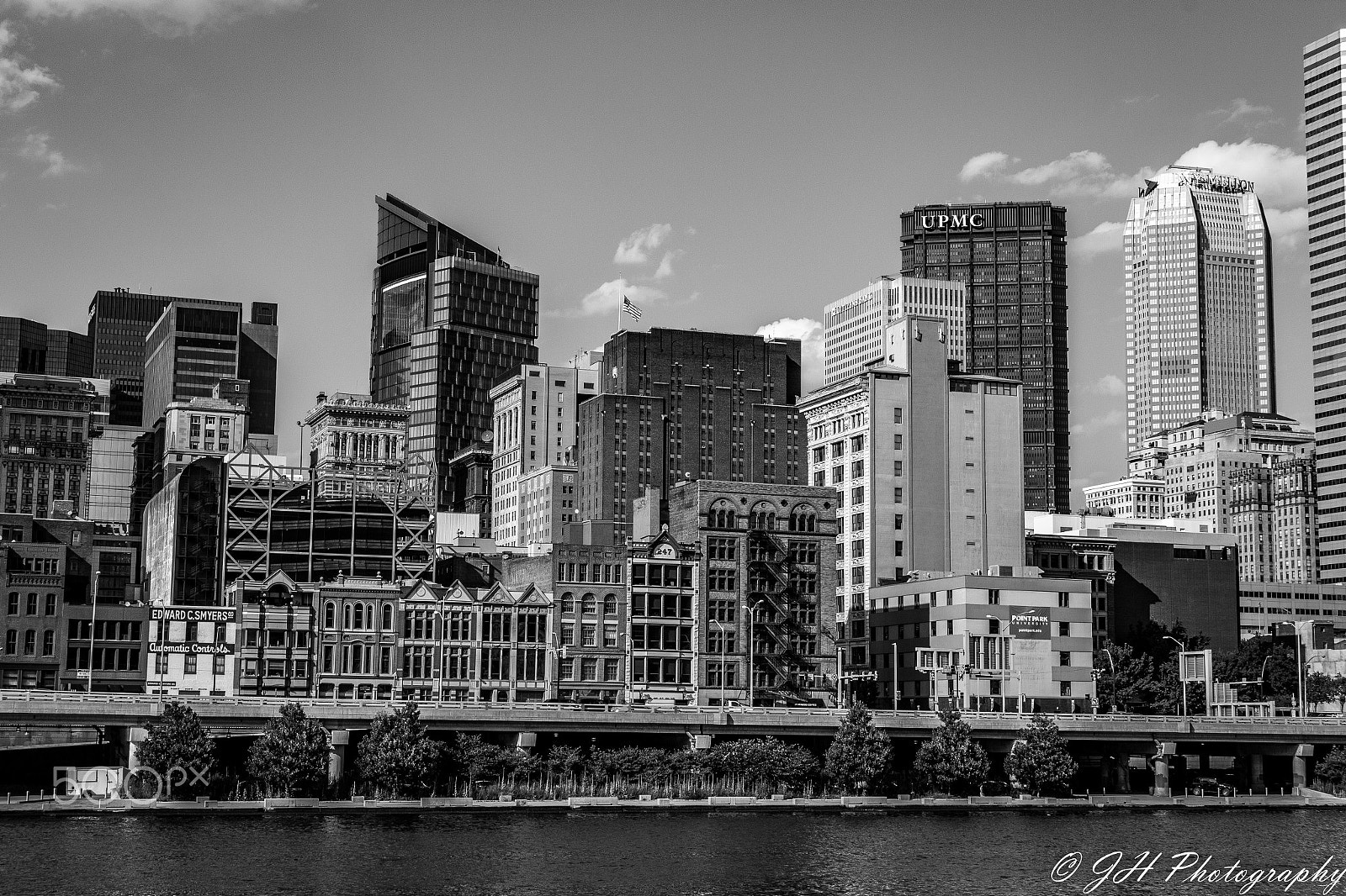 Canon EF-S 18-135mm F3.5-5.6 IS sample photo. City of pittsburgh photography