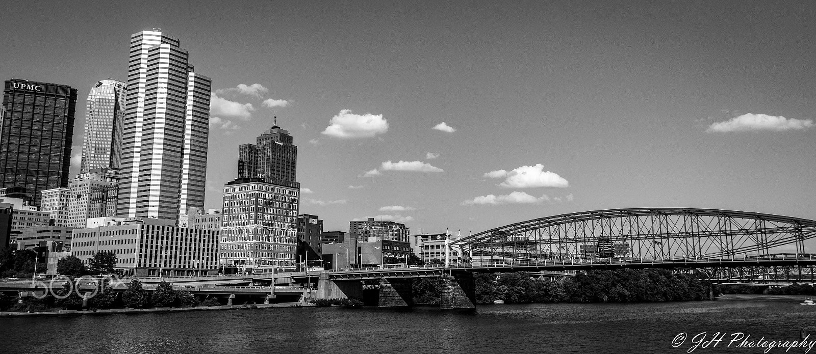 Canon EF-S 18-135mm F3.5-5.6 IS sample photo. City of pittsburgh photography