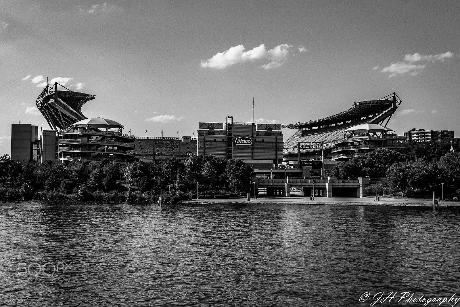Canon EF-S 18-135mm F3.5-5.6 IS sample photo. City of pittsburgh photography