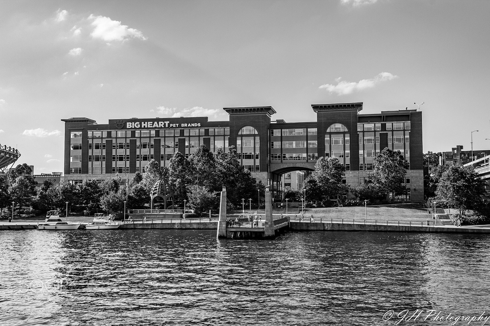 Canon EF-S 18-135mm F3.5-5.6 IS sample photo. City of pittsburgh photography
