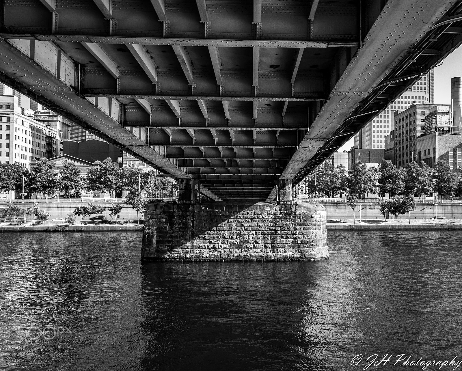 Canon EF-S 18-135mm F3.5-5.6 IS sample photo. City of pittsburgh photography