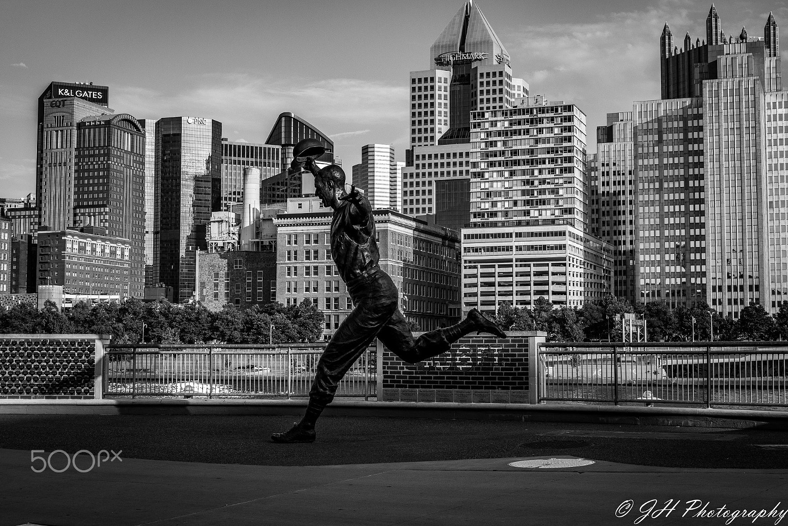Canon EF-S 18-135mm F3.5-5.6 IS sample photo. City of pittsburgh photography