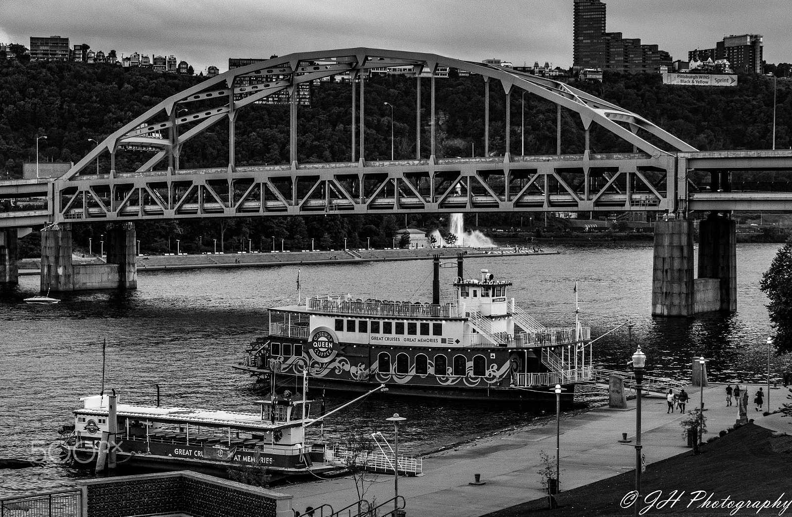 Canon EF-S 18-135mm F3.5-5.6 IS sample photo. City of pittsburgh photography