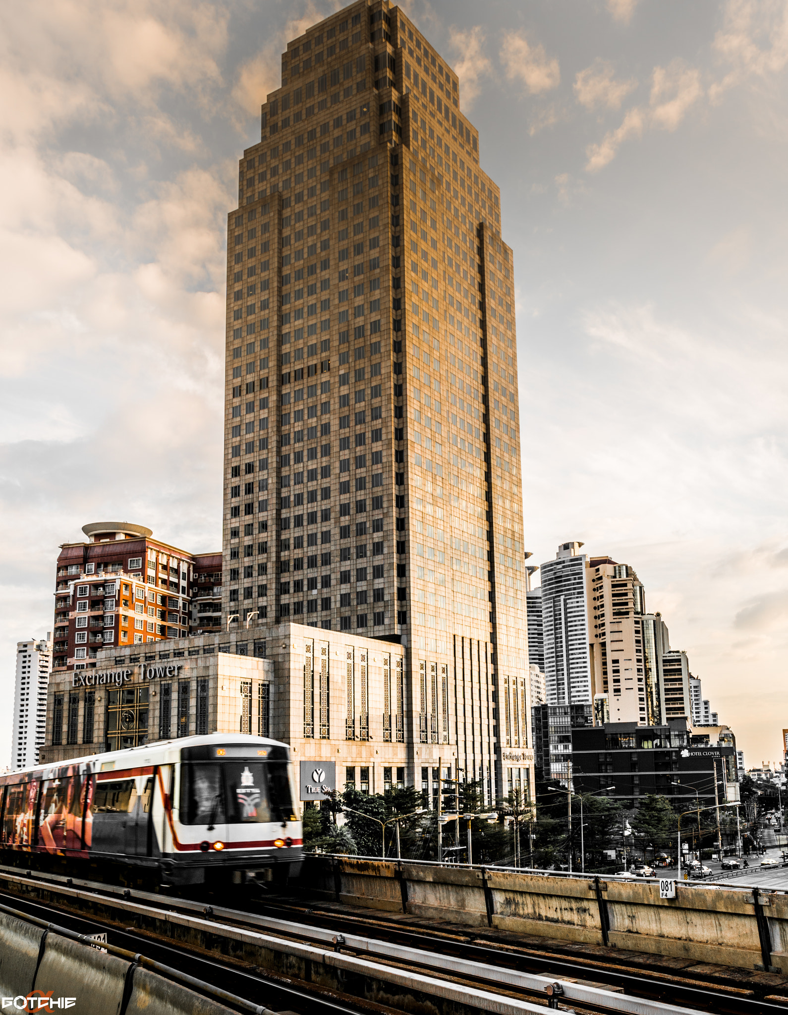 Sony a6300 + 18-35mm F1.8 DC HSM | Art 013 sample photo. Bangkok thailand photography