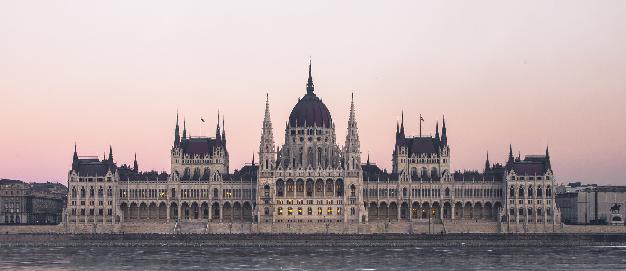 Canon EOS 7D Mark II sample photo. Hungarian parliament building photography