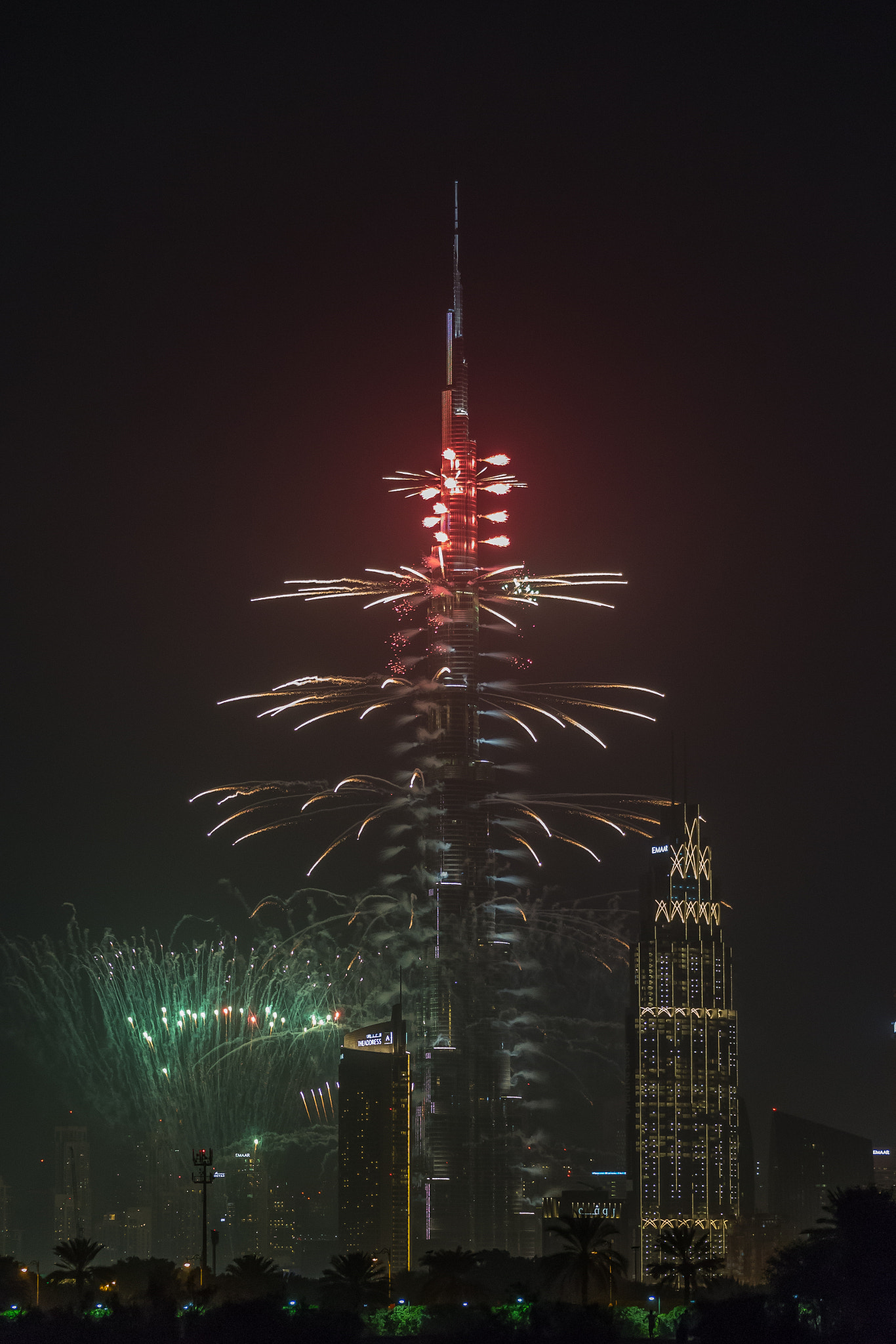 Canon EF 28-300mm F3.5-5.6L IS USM sample photo. Dubai fireworks photography