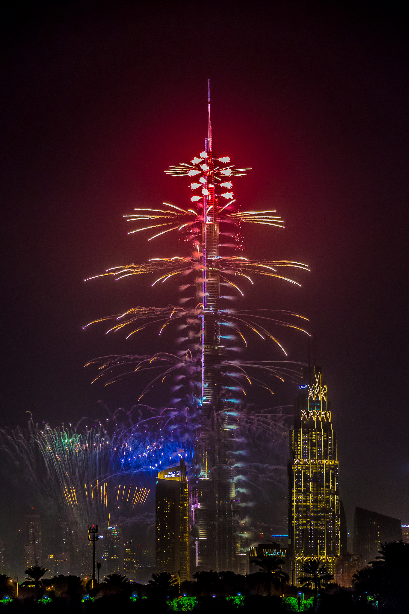 Canon EF 28-300mm F3.5-5.6L IS USM sample photo. Dubai fireworks photography