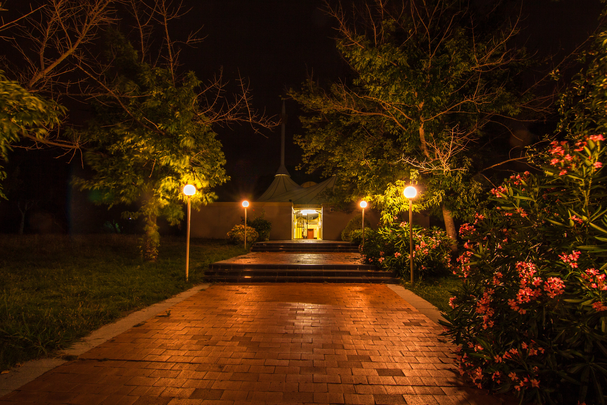 Canon EOS 50D sample photo. Canberra mosque photography