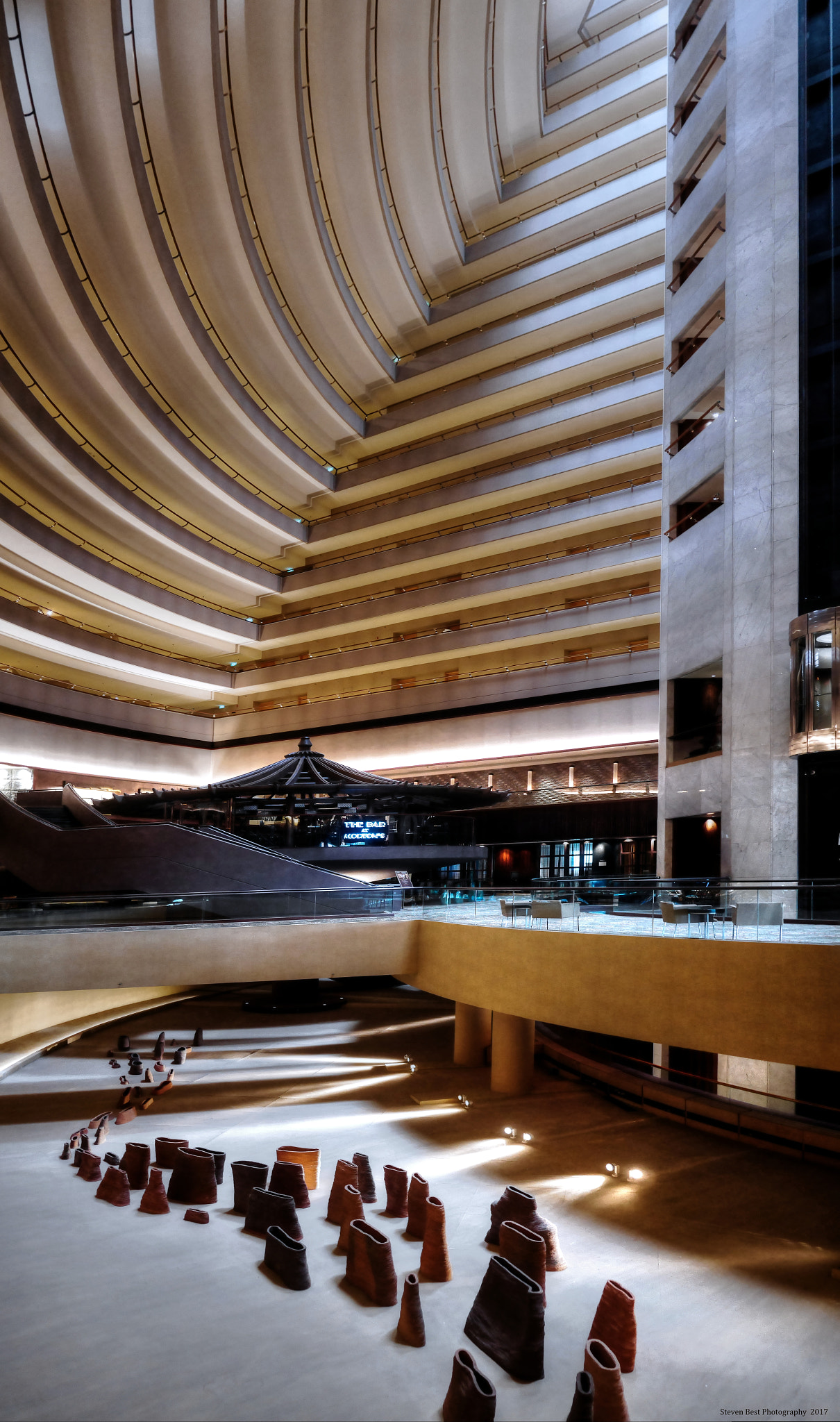 Panasonic Lumix DMC-GX7 + LUMIX G 20/F1.7 II sample photo. Inside mandarin oriental singapore. photography