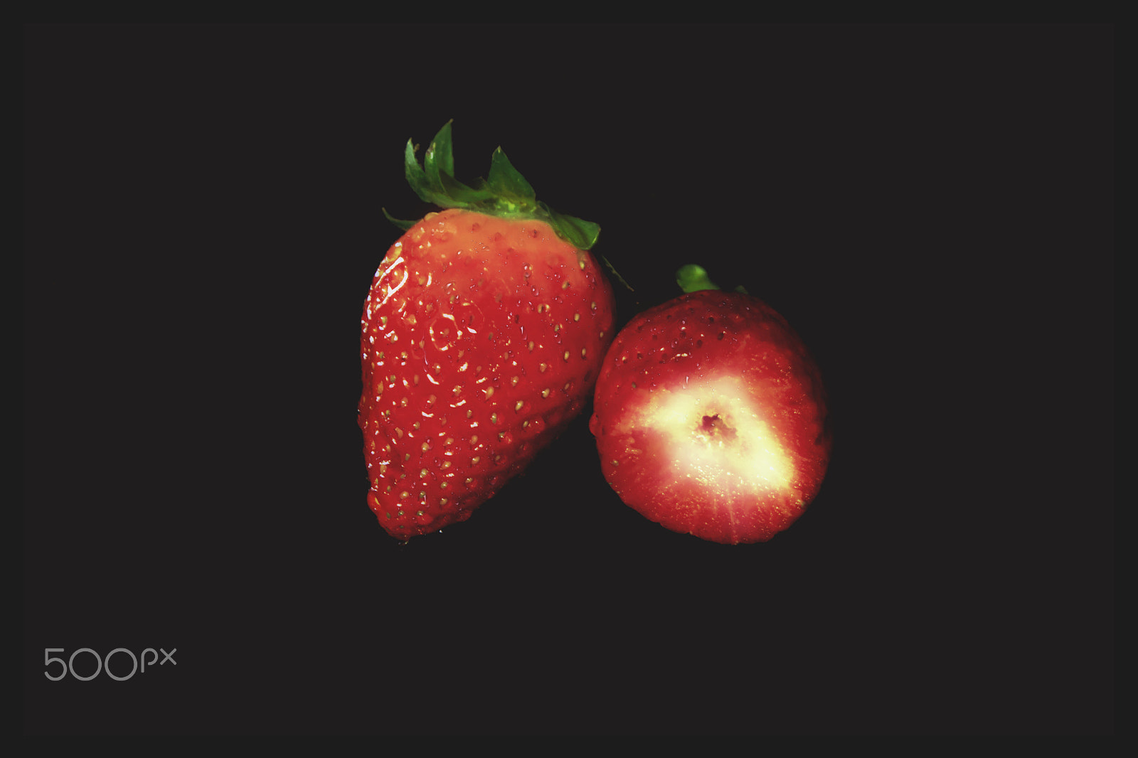 Samsung NX500 + Samsung NX 16-50mm F3.5-5.6 Power Zoom ED OIS sample photo. Fresas photography