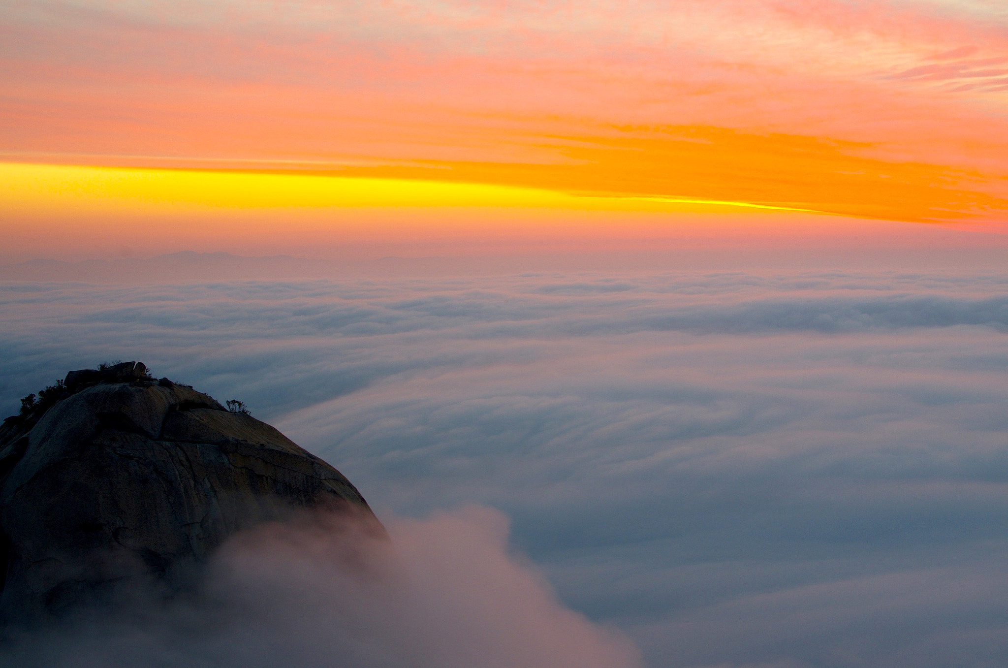 Pentax K-5 II sample photo. Amazing cloud sea & sunrising photography