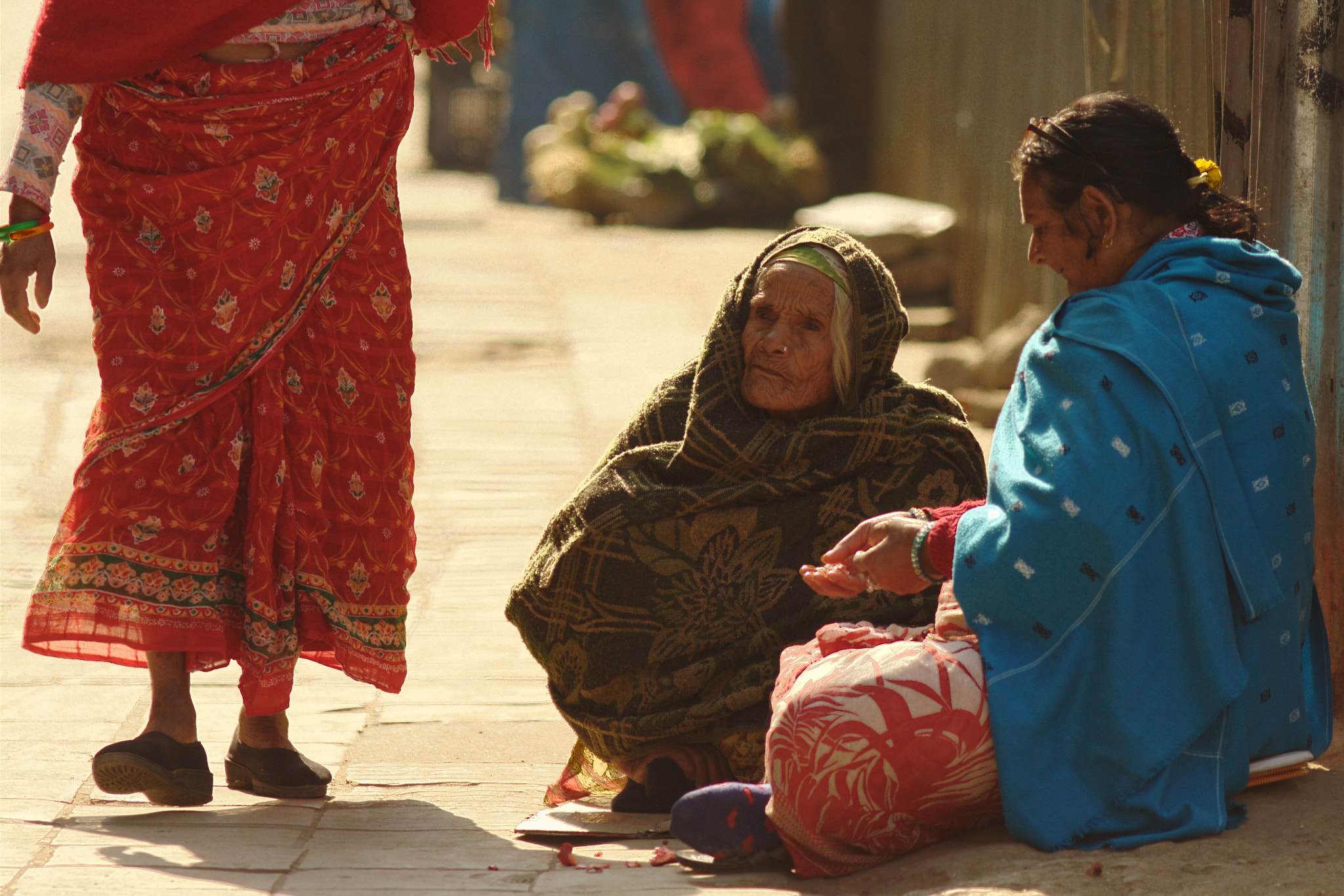 Canon EF 200mm F2.8L II USM sample photo. Nepal kathmandu tetky na ulici photography