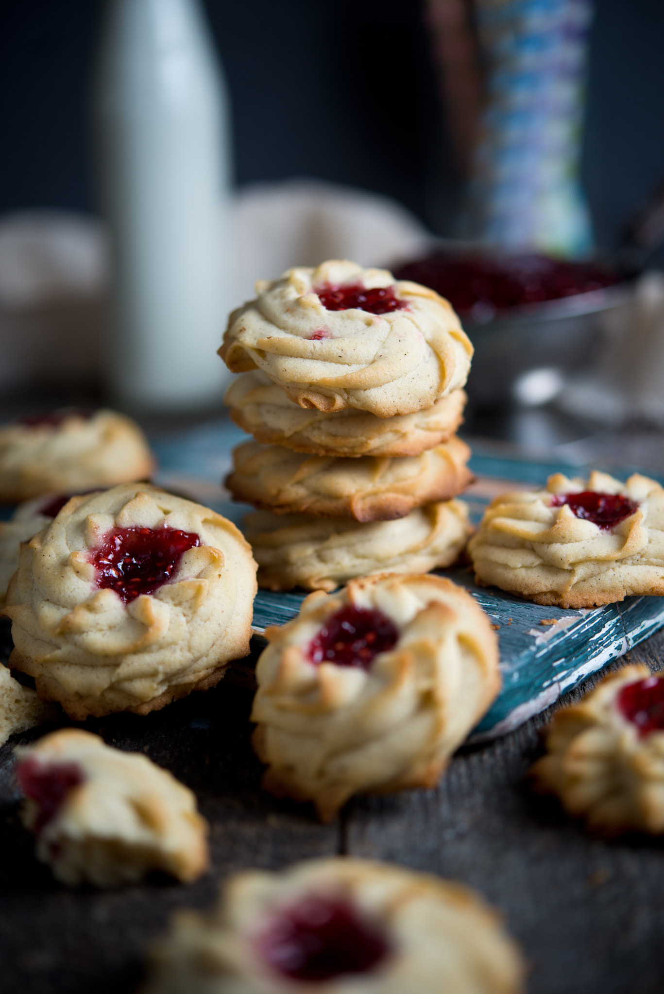Nikon D800 sample photo. Home-made cookies with raspberry photography