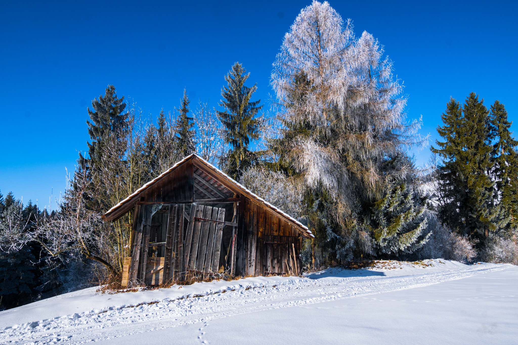 Sony ILCA-77M2 + Sigma 10-20mm F3.5 EX DC HSM sample photo. Alte scheune fahrni photography