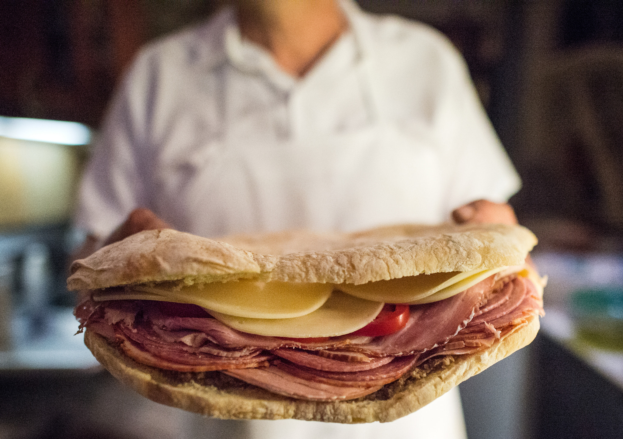 Nikon AF-S Nikkor 24mm F1.4G ED sample photo. Giant sandwich in aspen, colorado photography