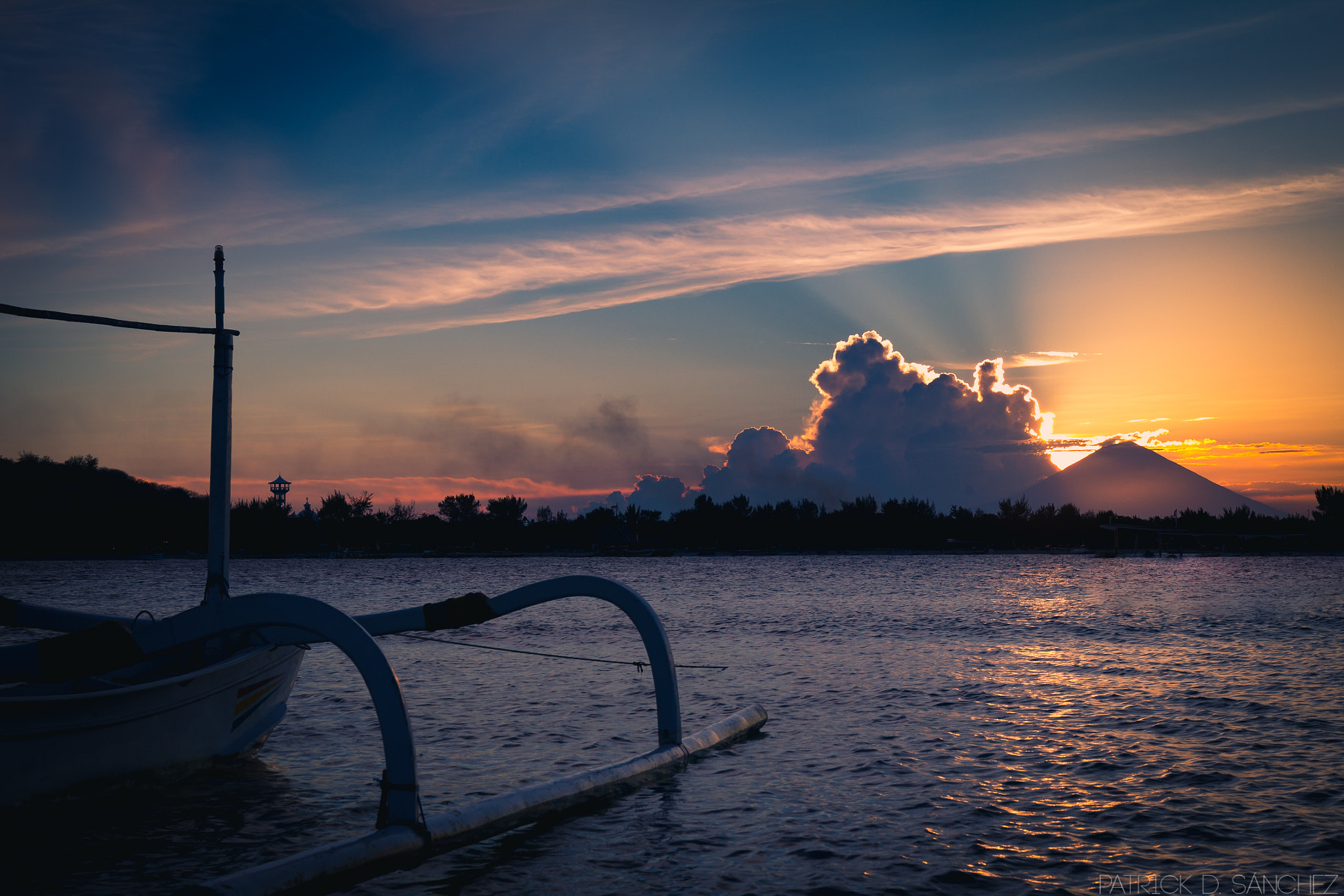 Sigma 18-35mm f/1.8 DC HSM sample photo. Vulkan photography