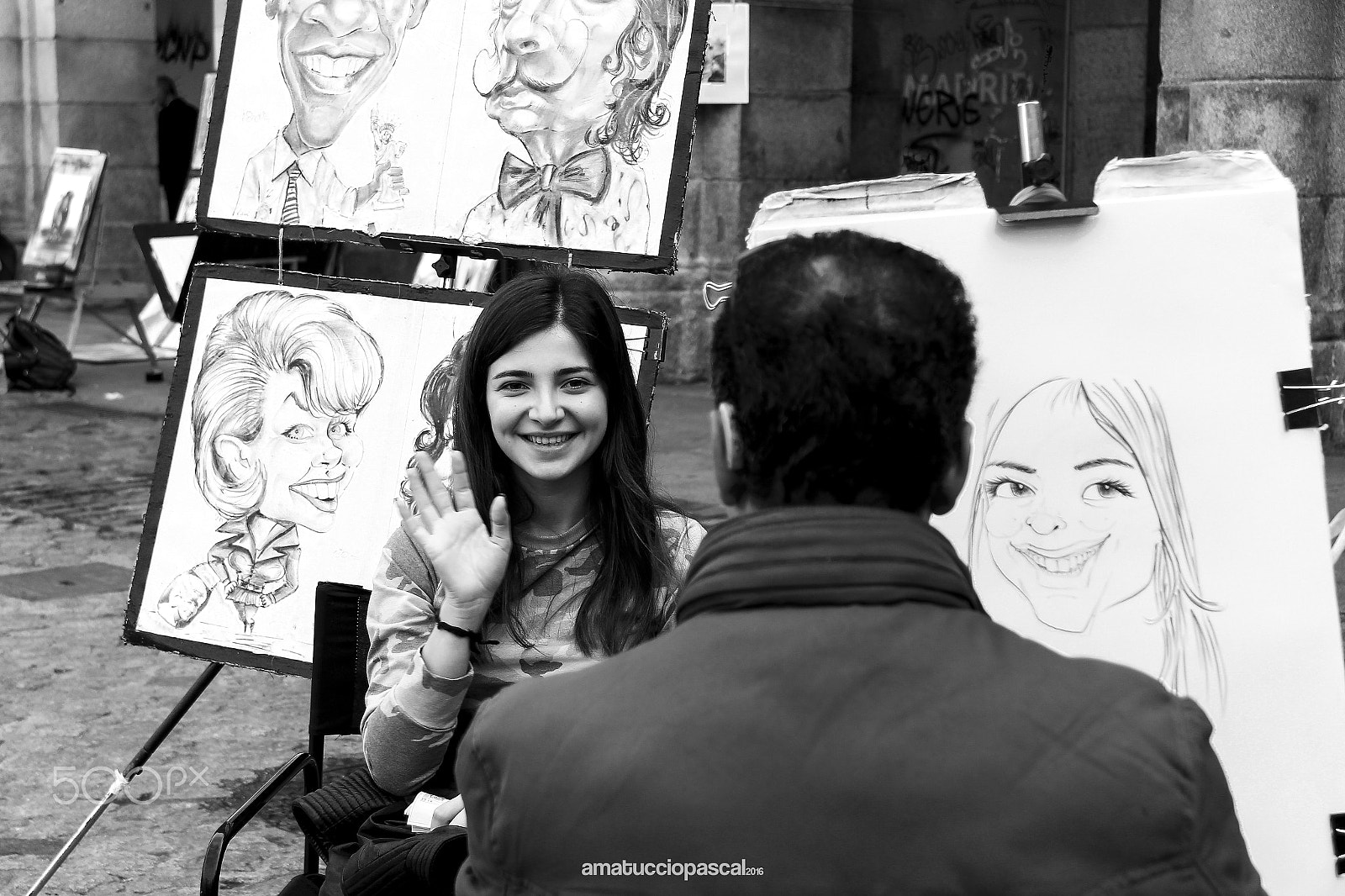 Canon EF-S 17-85mm F4-5.6 IS USM sample photo. Caricatura photography