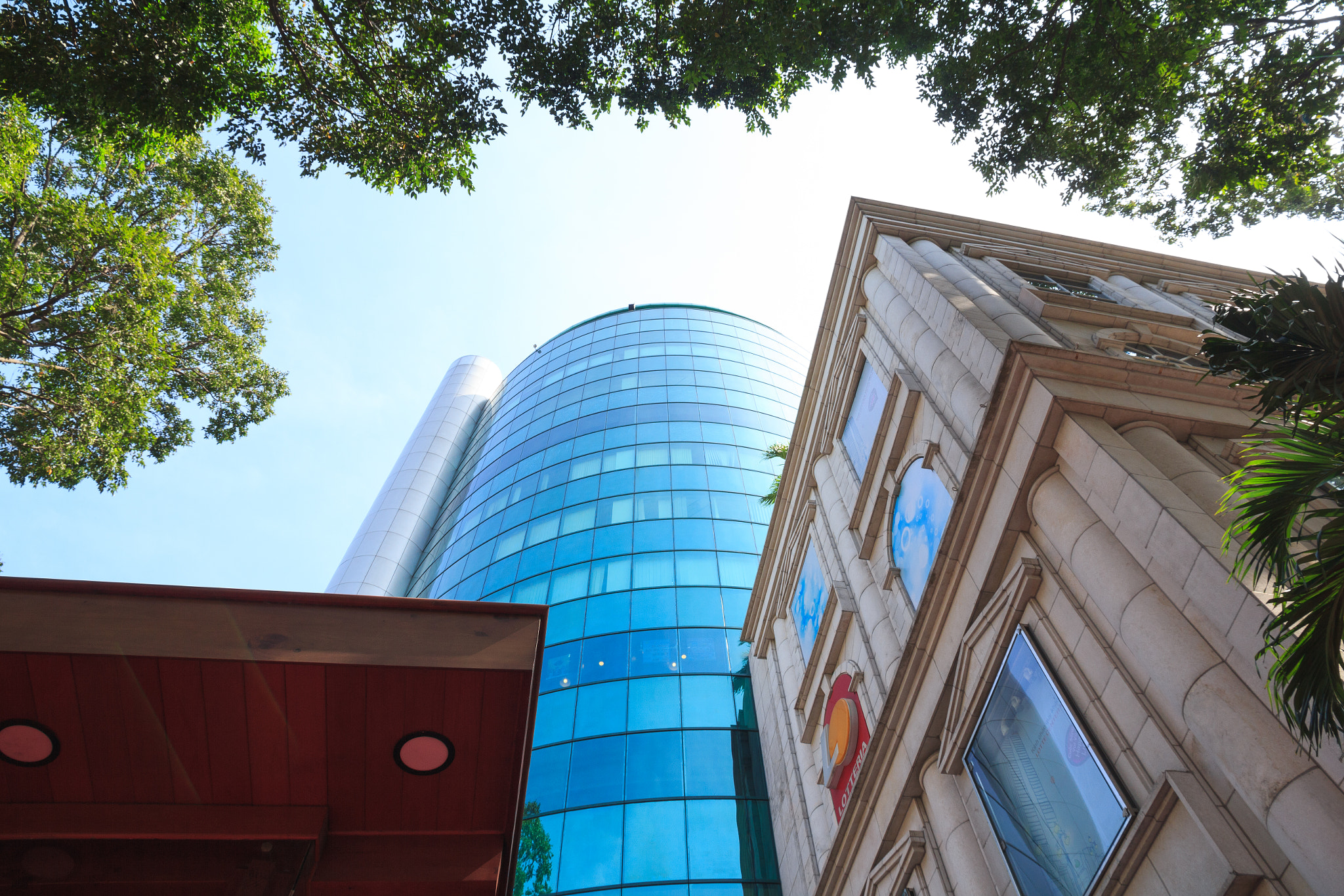 Canon EOS 550D (EOS Rebel T2i / EOS Kiss X4) sample photo. Another beautiful day in saigon photography