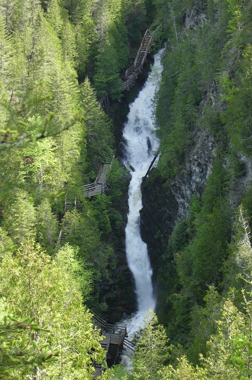 Sony DSC-S90 sample photo. Waterfall photography