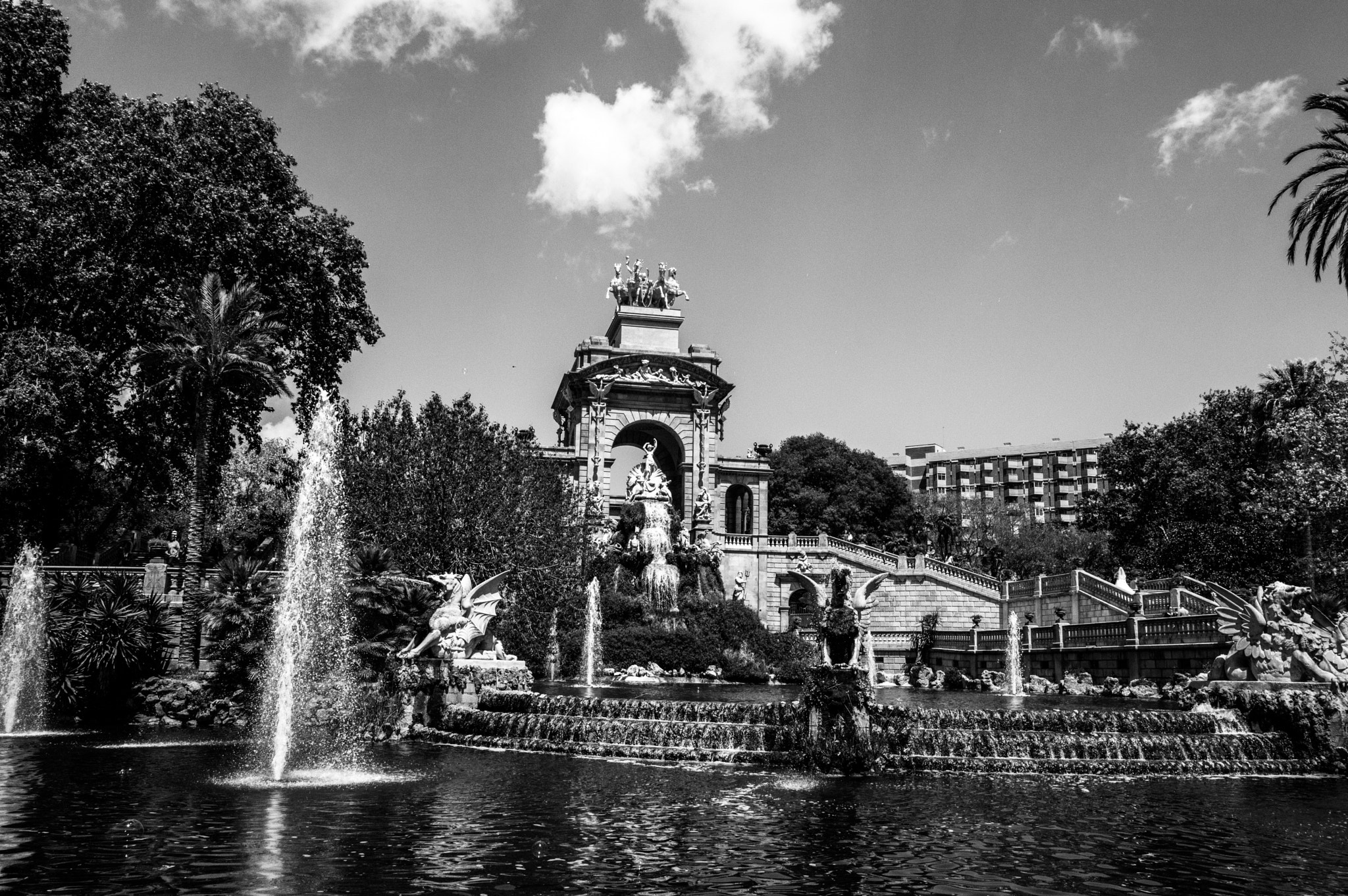 Sigma 10-20mm F3.5 EX DC HSM sample photo. Parc de la ciutadella photography