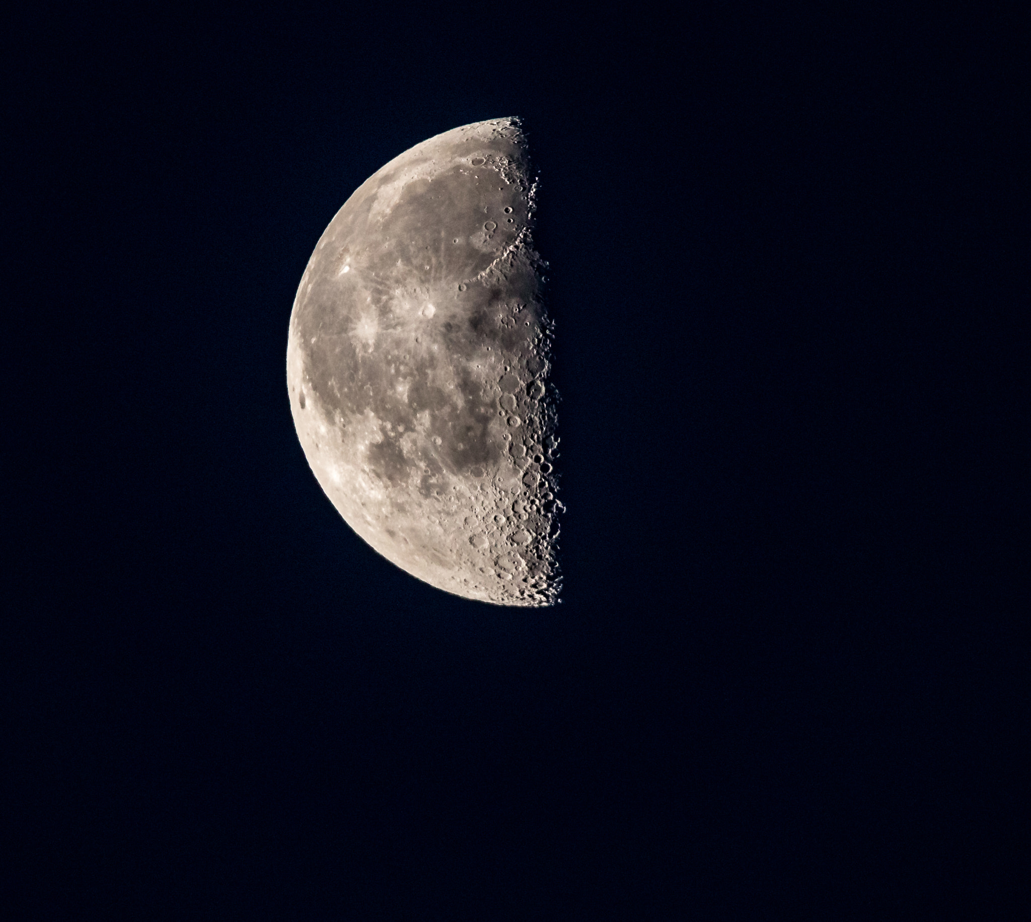 150-600mm F5-6.3 DG OS HSM | Sports 014 sample photo. Last quarter moon photography