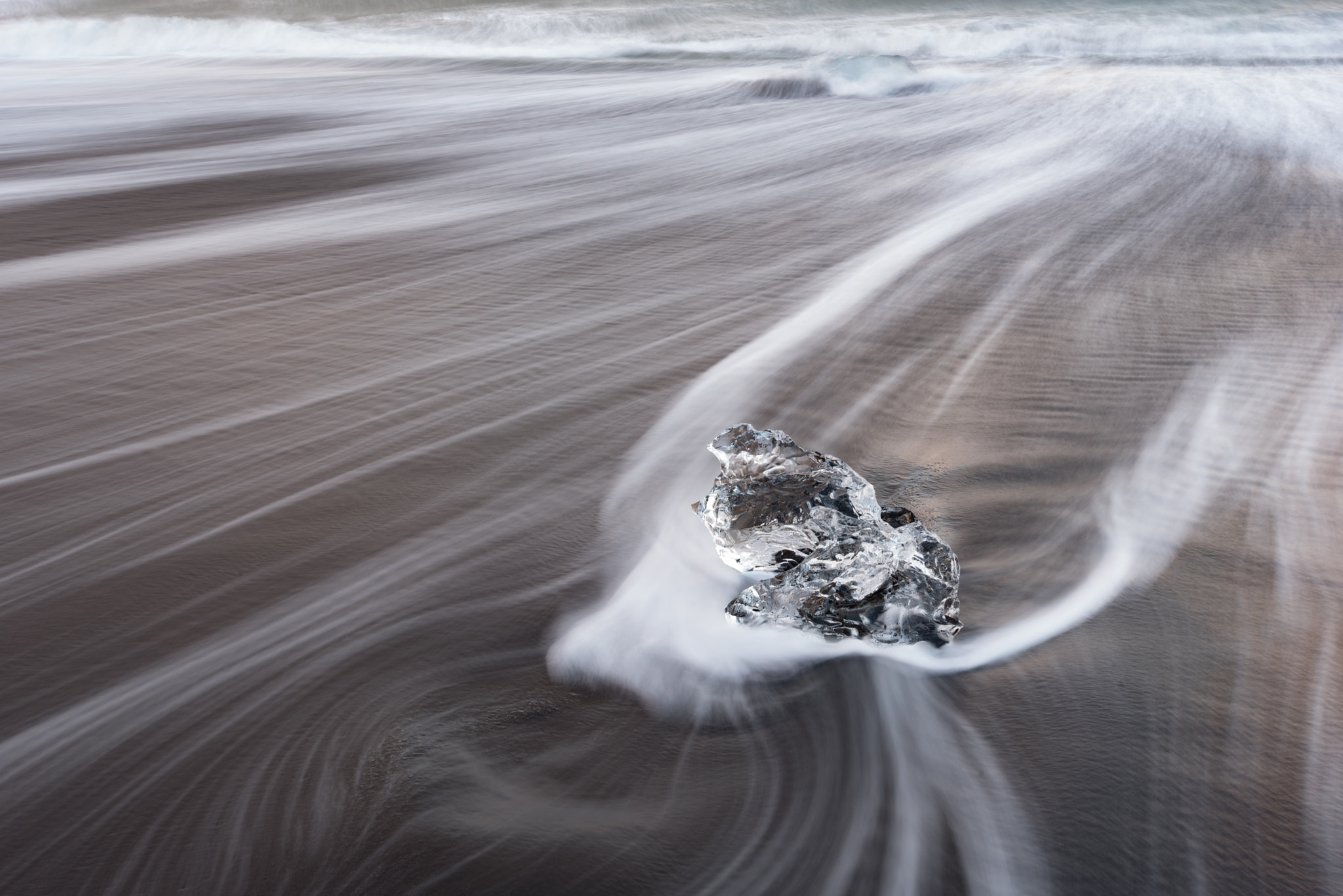Nikon AF-S Nikkor 17-35mm F2.8D ED-IF sample photo. Crystals and white waves photography