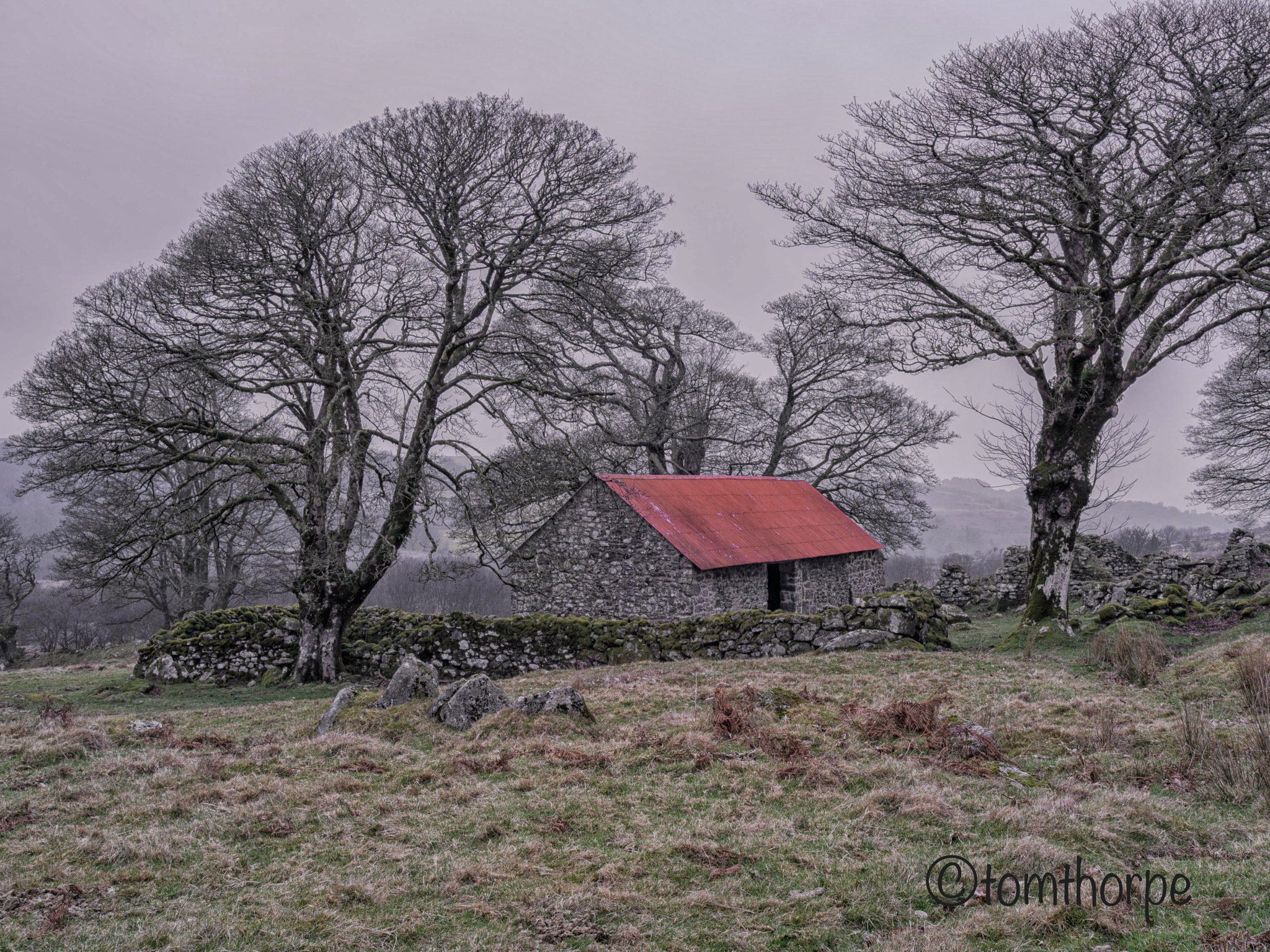 Sony Cyber-shot DSC-RX1R + 35mm F2.0 sample photo. Emsworthy barn photography
